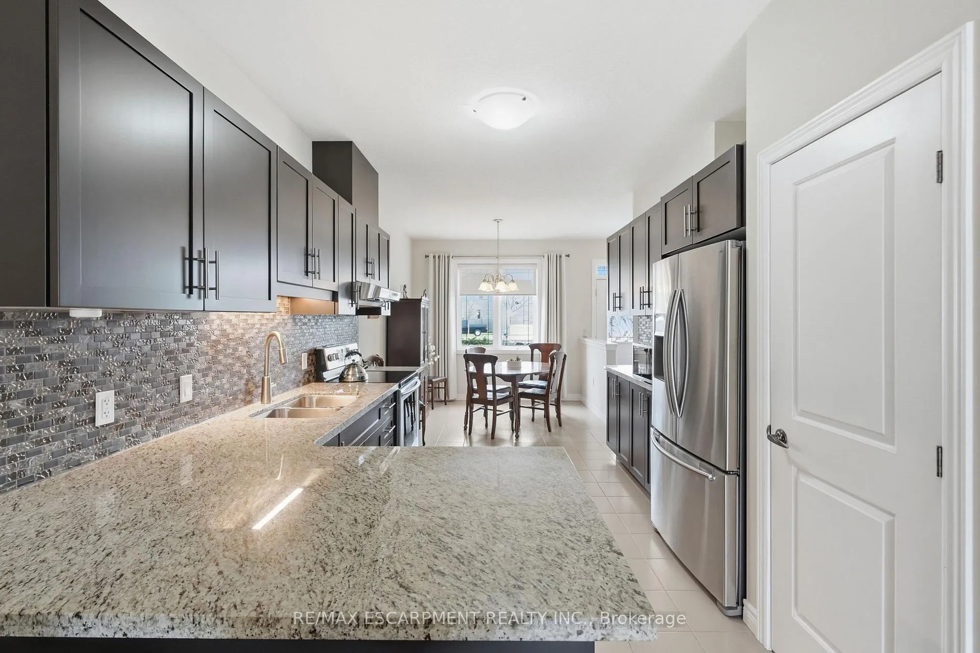 Photo 9 of 3 Ecker Lane, Hamilton, Binbrook — HOMEH