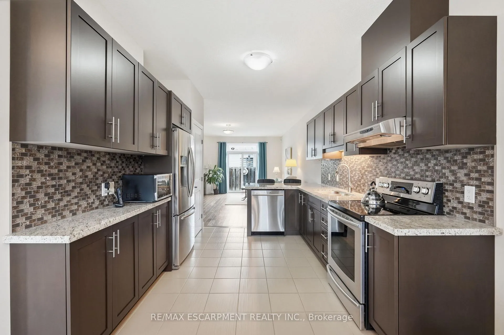 Photo 12 of 3 Ecker Lane, Hamilton, Binbrook — HOMEH