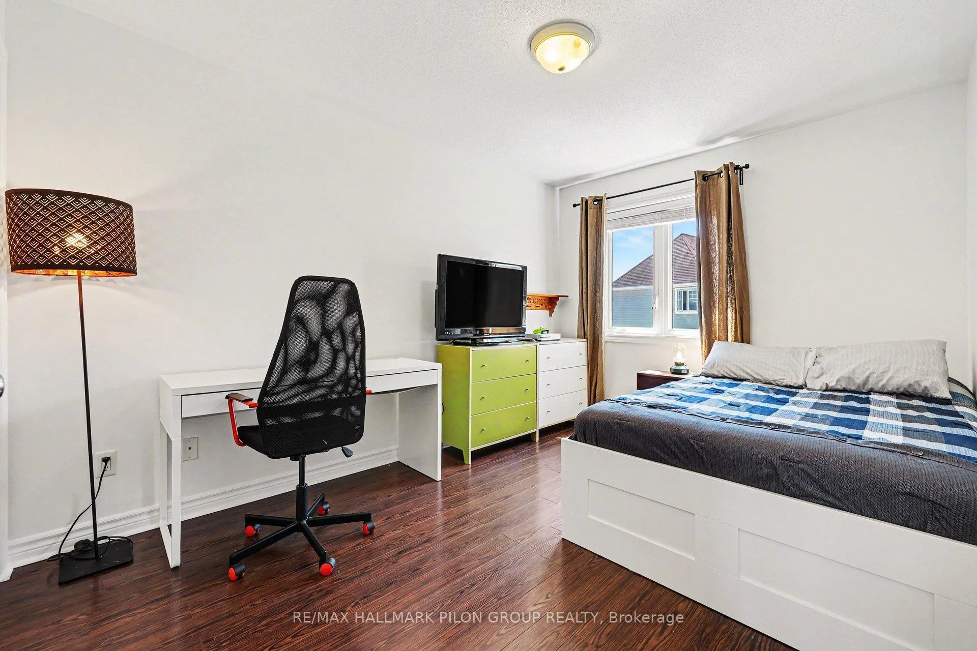 Photo 16 of 374 Horseshoe Crescent, Ottawa, Stittsville (North) — HOMEH