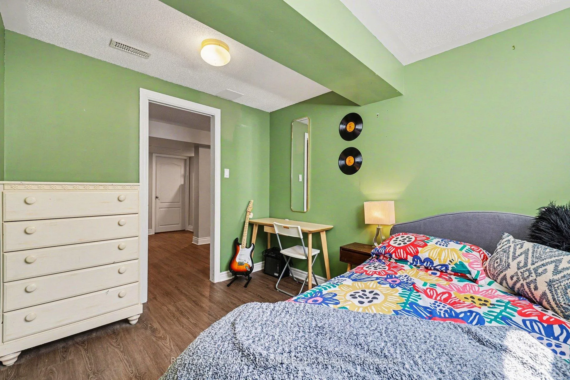 Photo 21 of 374 Horseshoe Crescent, Ottawa, Stittsville (North) — HOMEH
