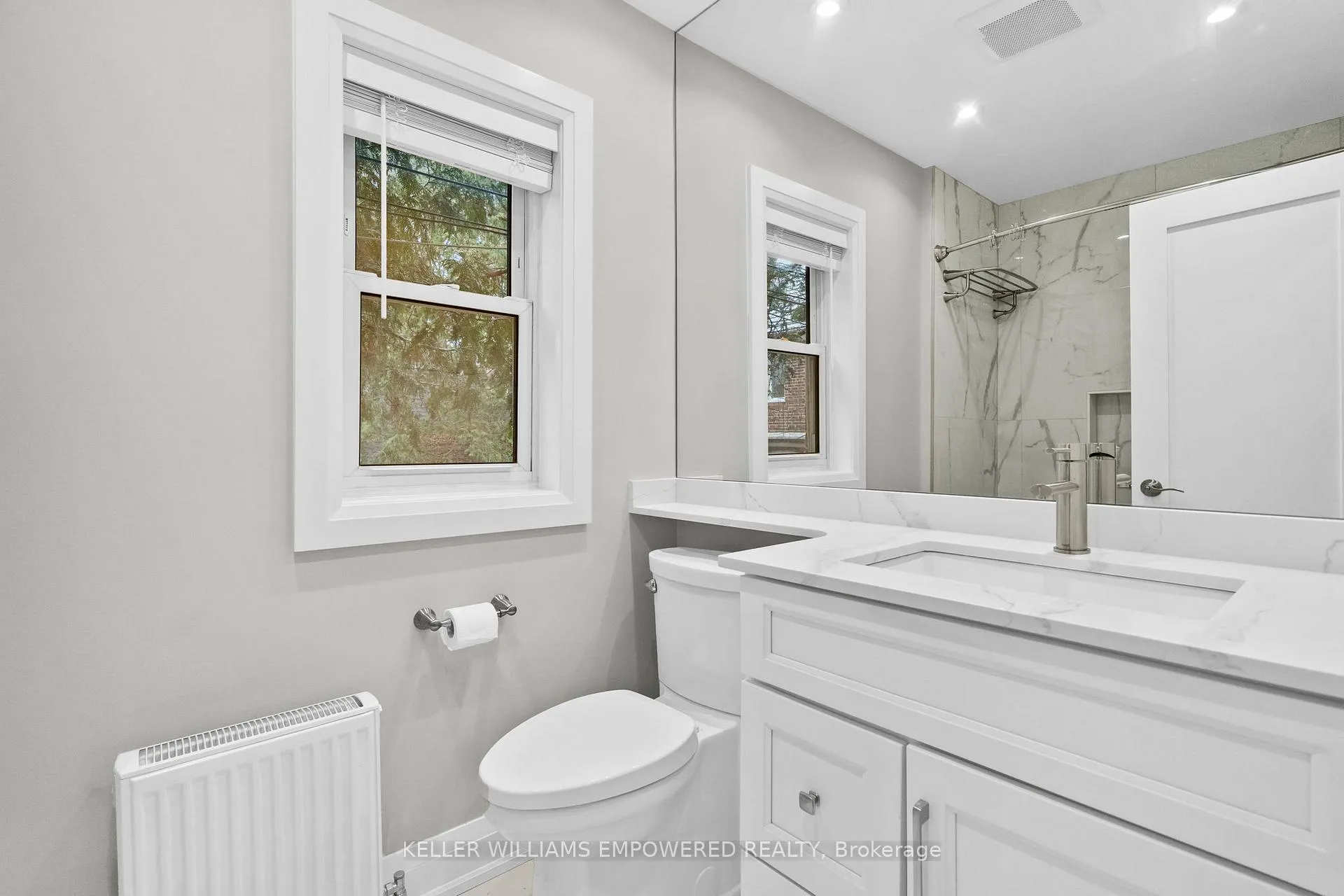 Photo 8 of Unit 3, 2665 Bloor Street W, Etobicoke, Kingsway South — HOMEH