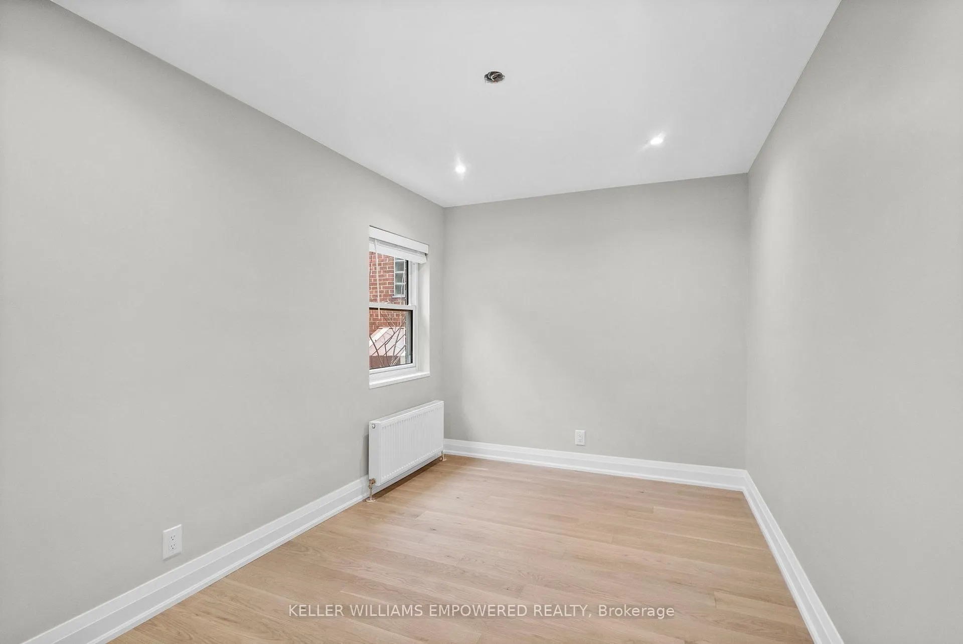 Photo 15 of Unit 3, 2665 Bloor Street W, Etobicoke, Kingsway South — HOMEH