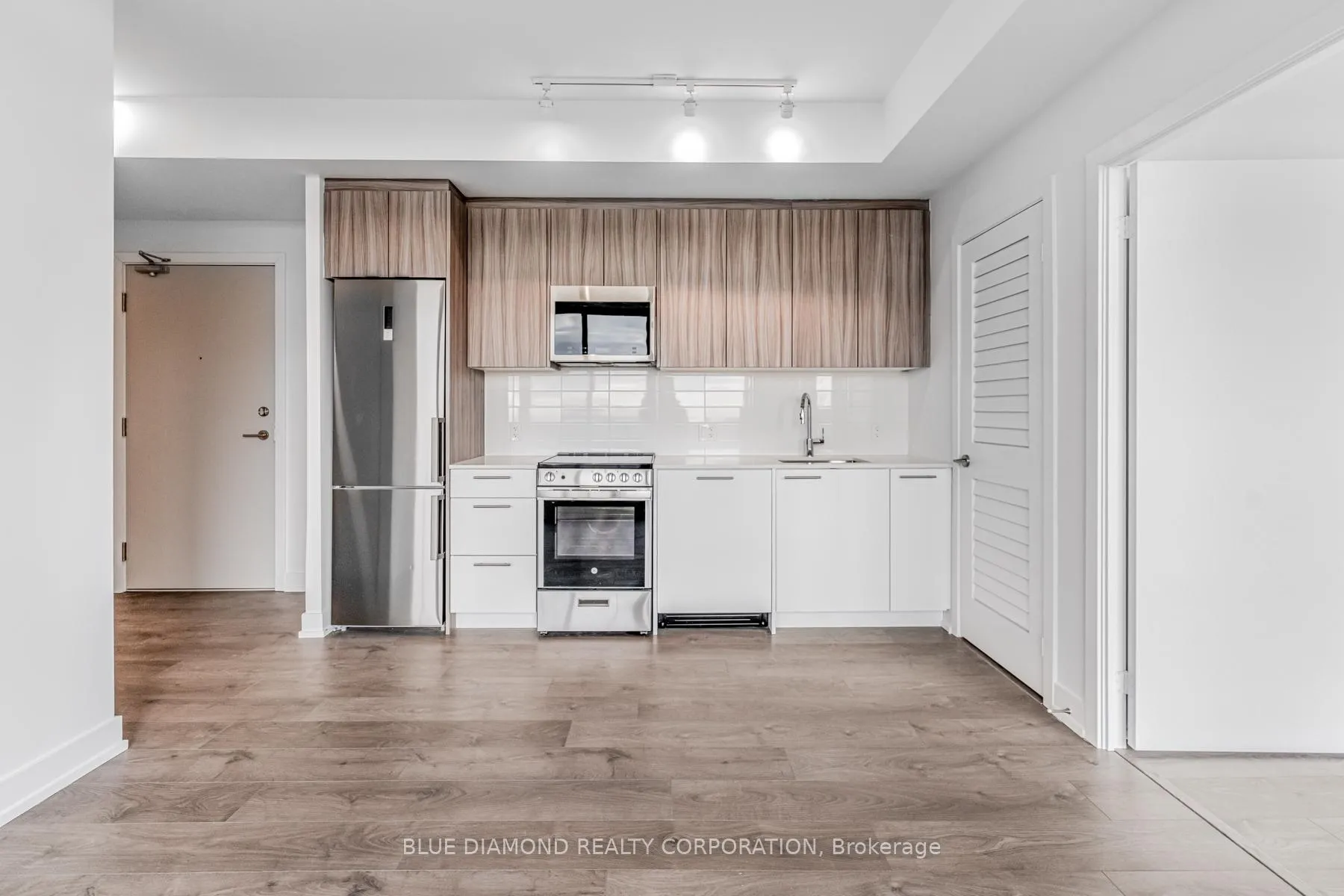 Photo 12 of Unit 704, 225 Veterans Drive, Brampton, Northwest Brampton — HOMEH