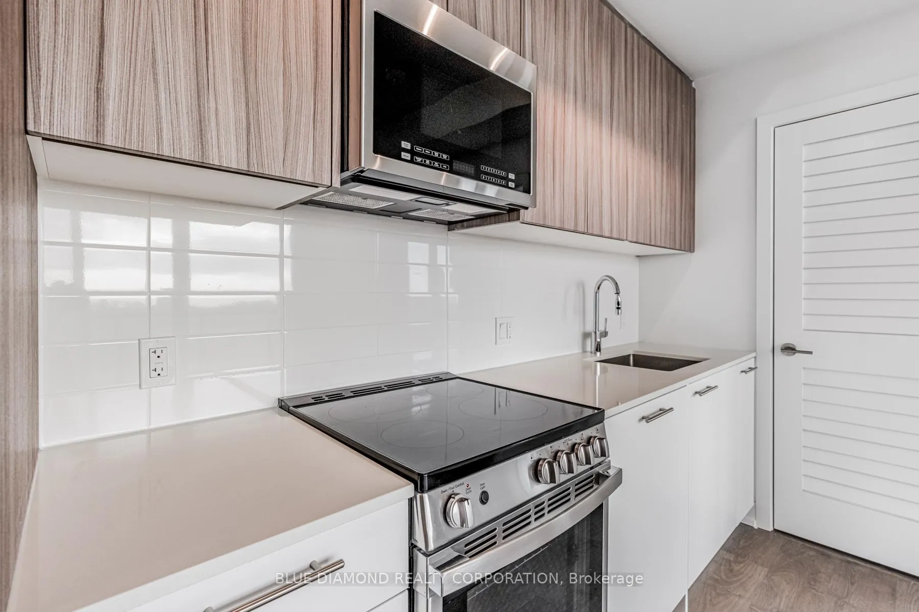 Photo 13 of Unit 704, 225 Veterans Drive, Brampton, Northwest Brampton — HOMEH