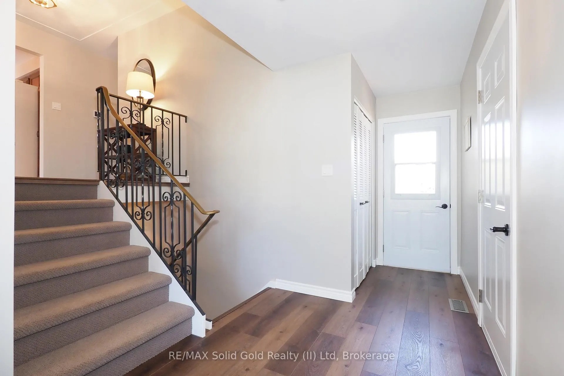 Photo 7 of 35 Reiner Crescent, Wellesley — HOMEH