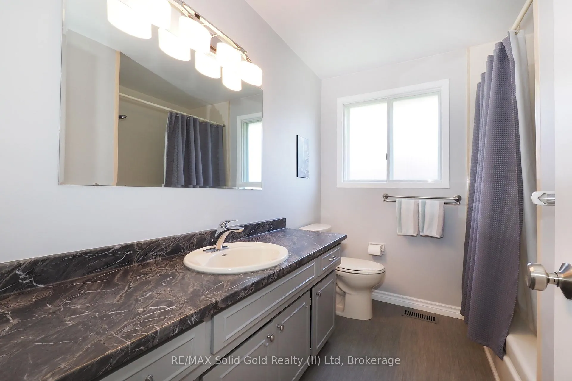 Photo 21 of 35 Reiner Crescent, Wellesley — HOMEH
