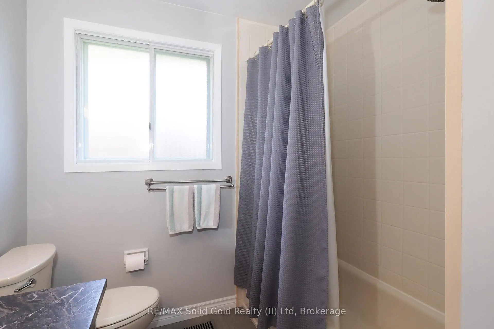 Photo 22 of 35 Reiner Crescent, Wellesley — HOMEH