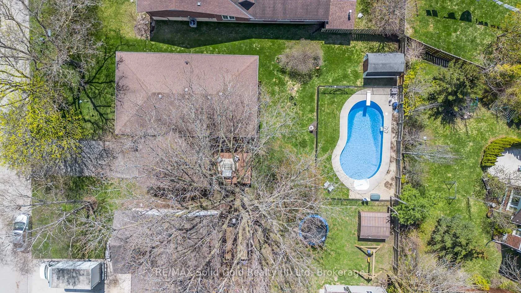 Photo 43 of 35 Reiner Crescent, Wellesley — HOMEH