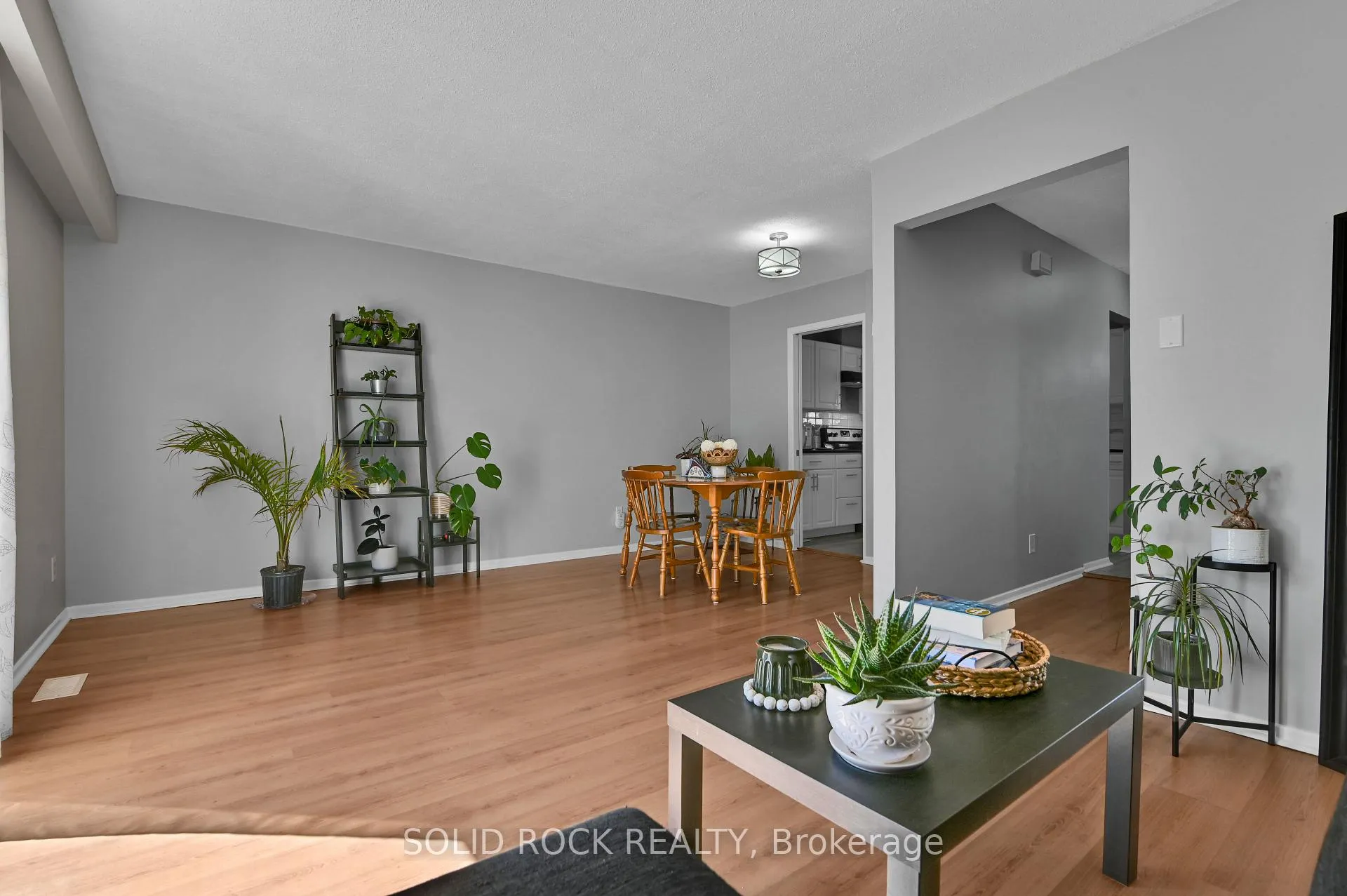 Photo 14 of Unit 137, 3915B Old Richmond Road, Ottawa, Arbeatha Park — HOMEH
