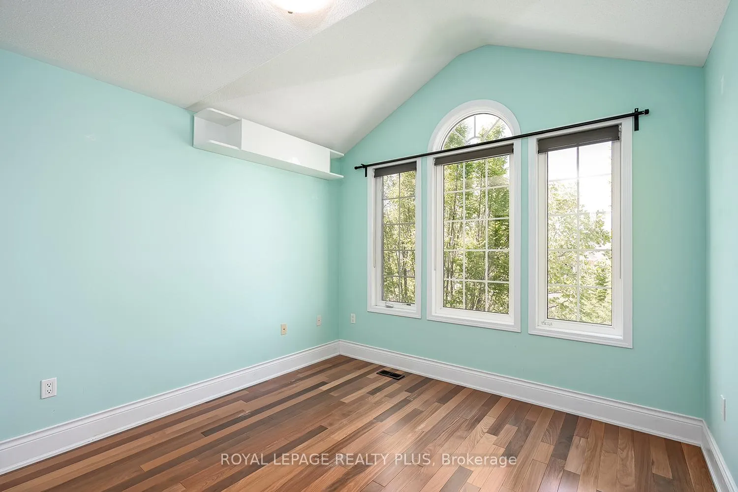 Photo 19 of 329 Tonelli Lane, Milton, Harrison — HOMEH
