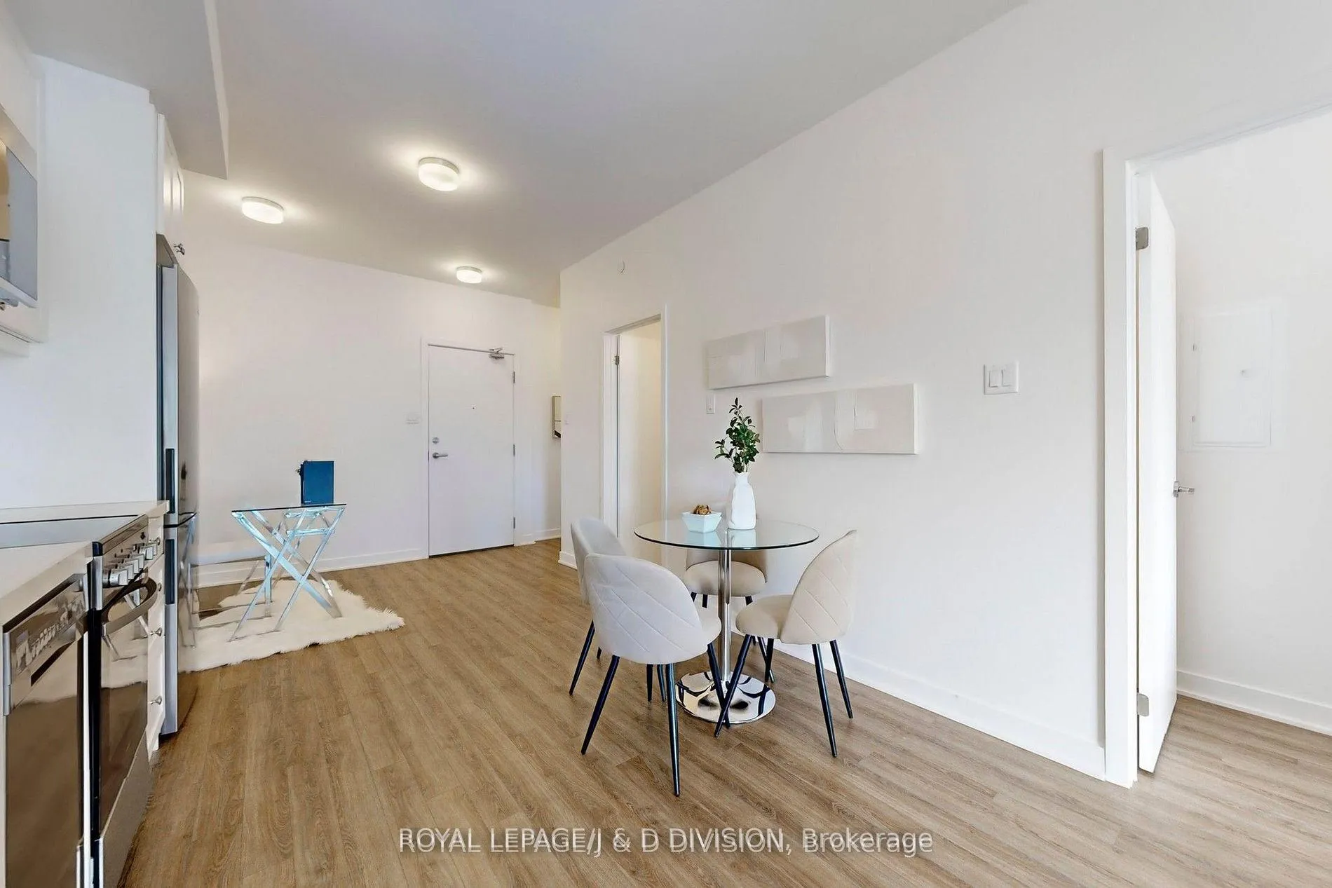 Photo 10 of Unit 411, 55 Clarington Boulevard, Clarington, Bowmanville — HOMEH