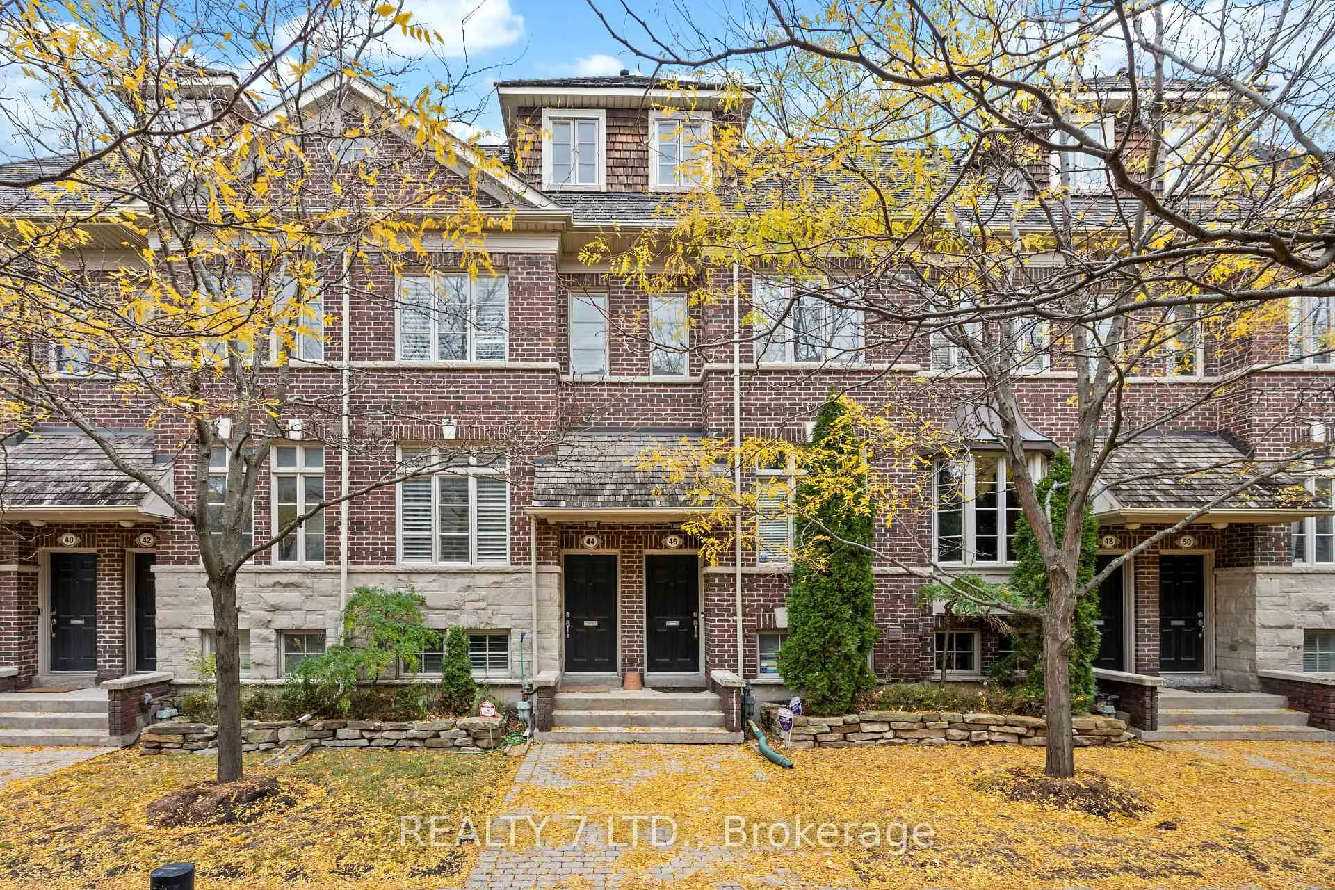 Photo 4 of 44 Furrow Lane, Etobicoke, Islington-City Centre West — HOMEH