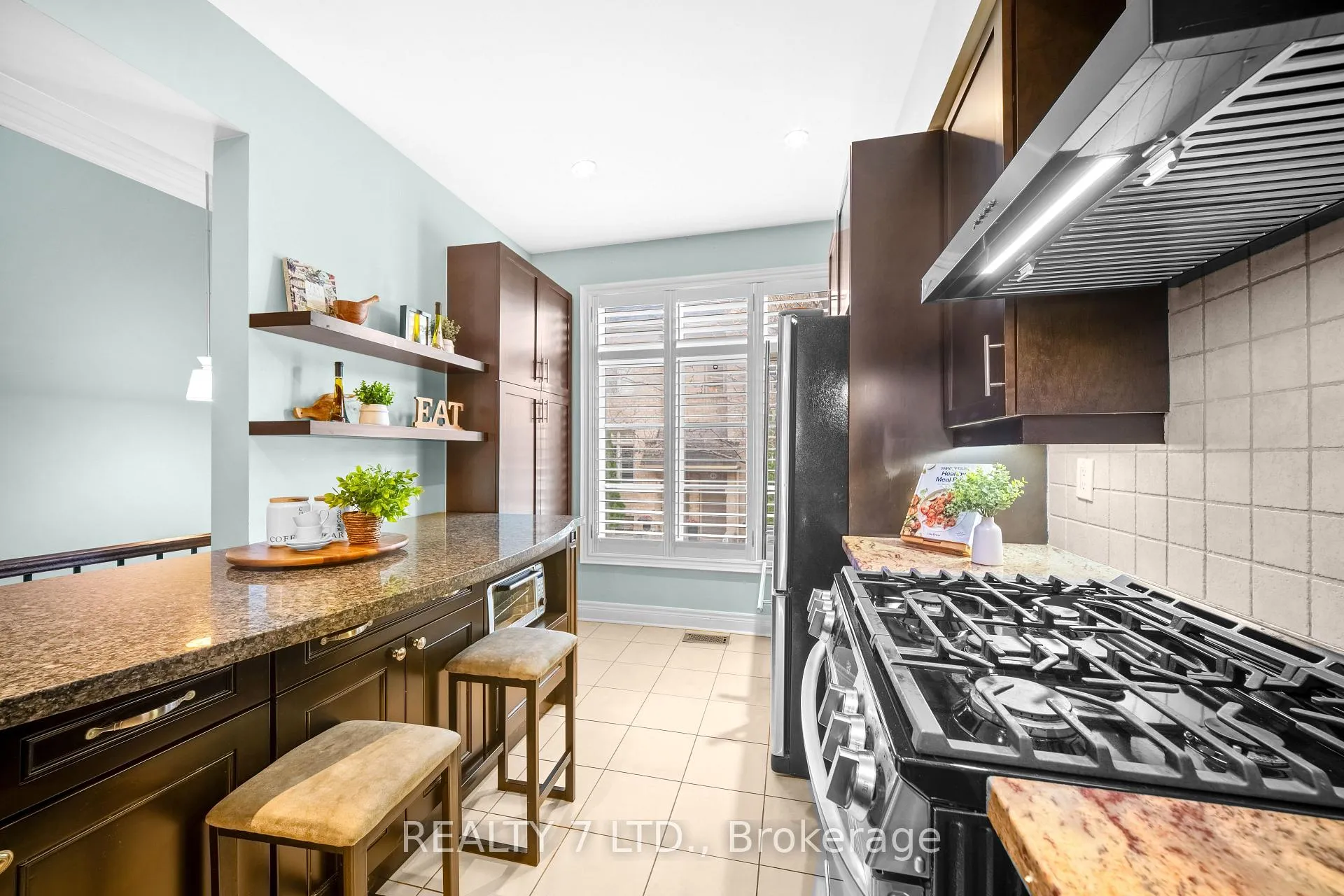 Photo 8 of 44 Furrow Lane, Etobicoke, Islington-City Centre West — HOMEH