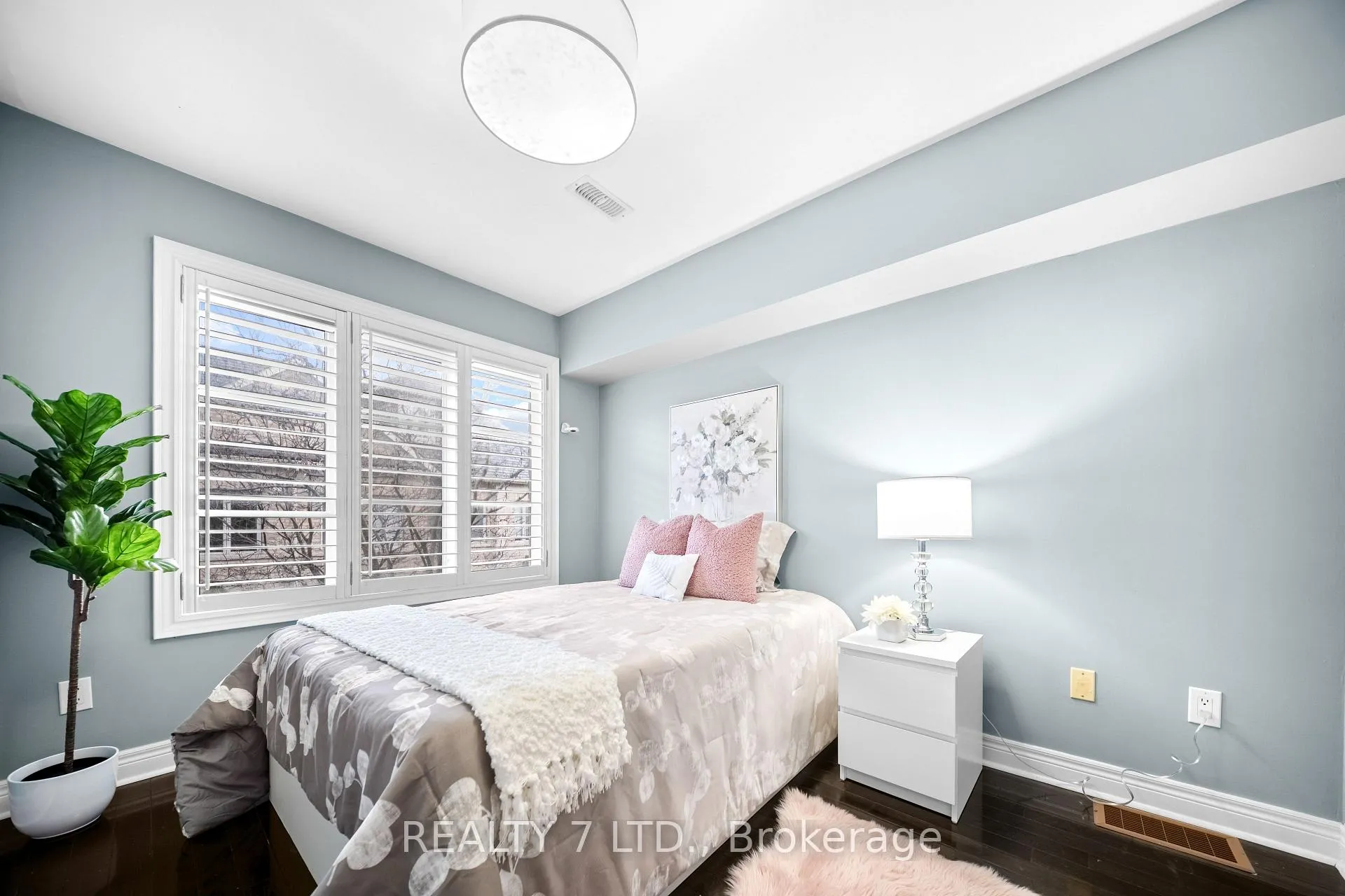 Photo 20 of 44 Furrow Lane, Etobicoke, Islington-City Centre West — HOMEH