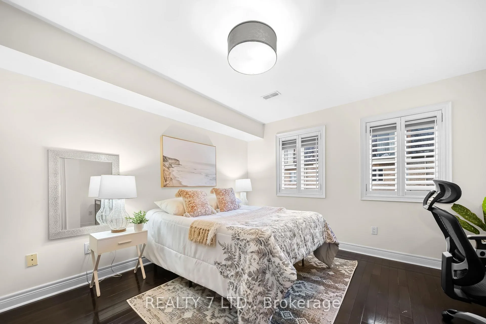 Photo 23 of 44 Furrow Lane, Etobicoke, Islington-City Centre West — HOMEH
