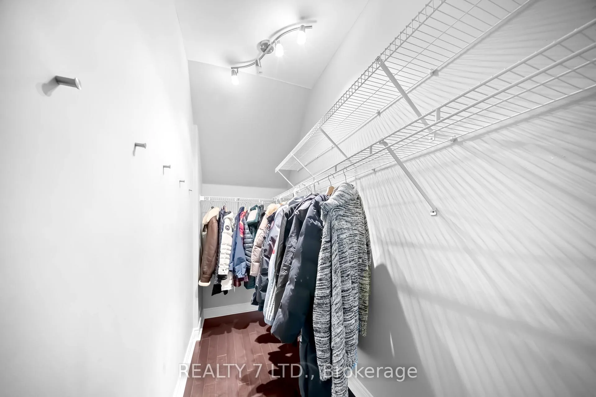 Photo 37 of 44 Furrow Lane, Etobicoke, Islington-City Centre West — HOMEH