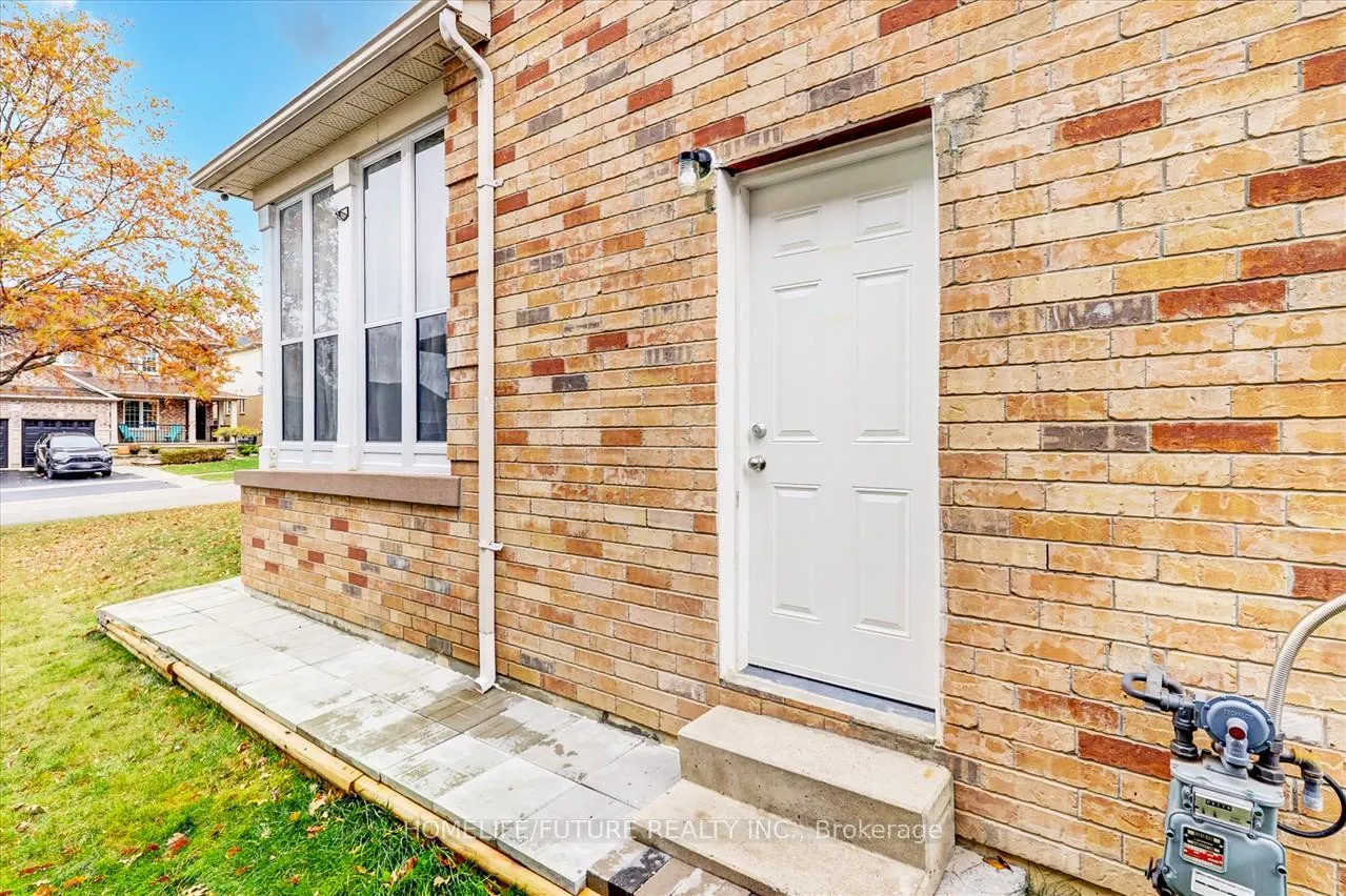 Photo 2 of Unit Bsmt, 593 Clearsky Avenue, Oshawa, Taunton — HOMEH