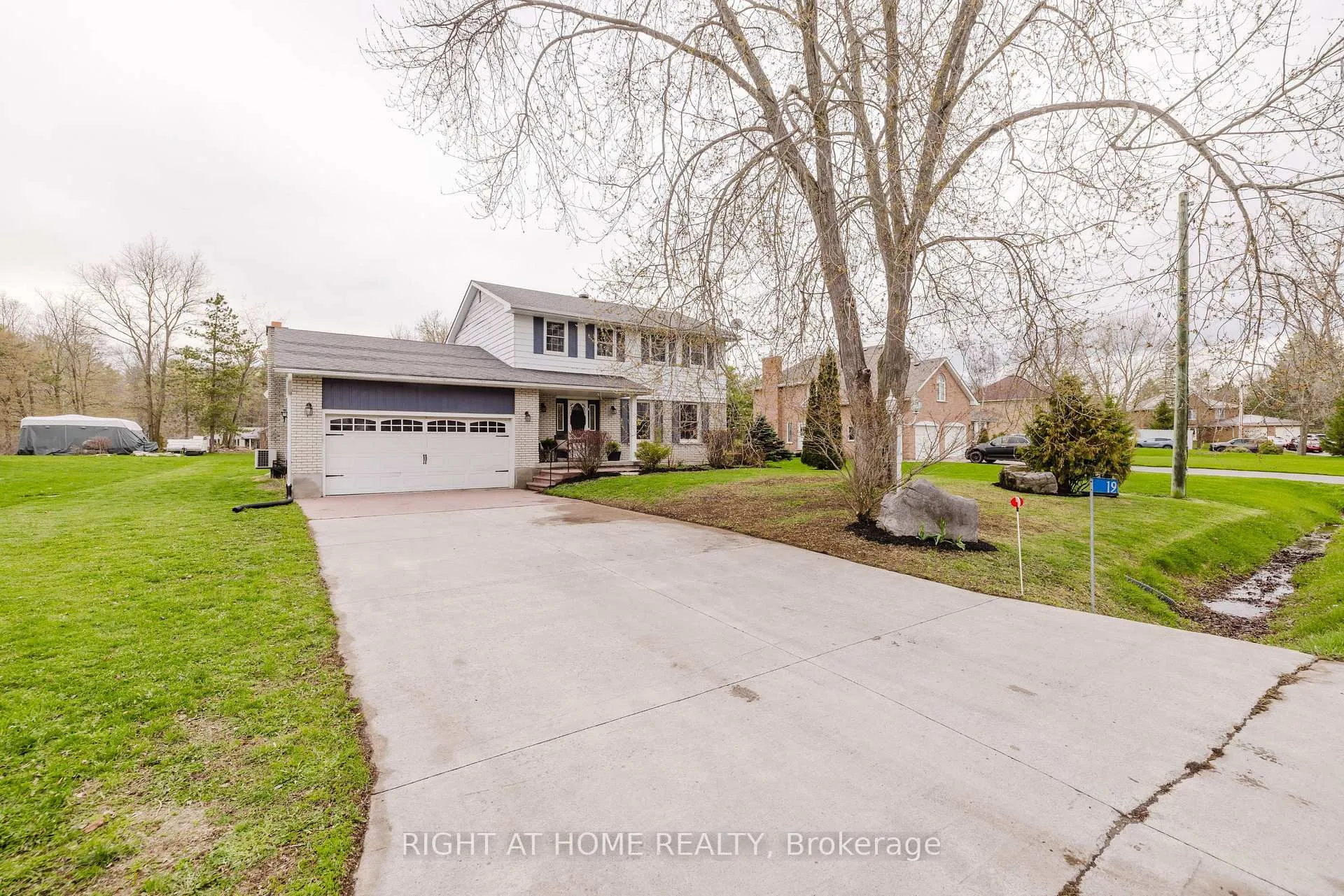 Photo 3 of 19 Old Mill Park, Belleville, Thurlow Ward — HOMEH