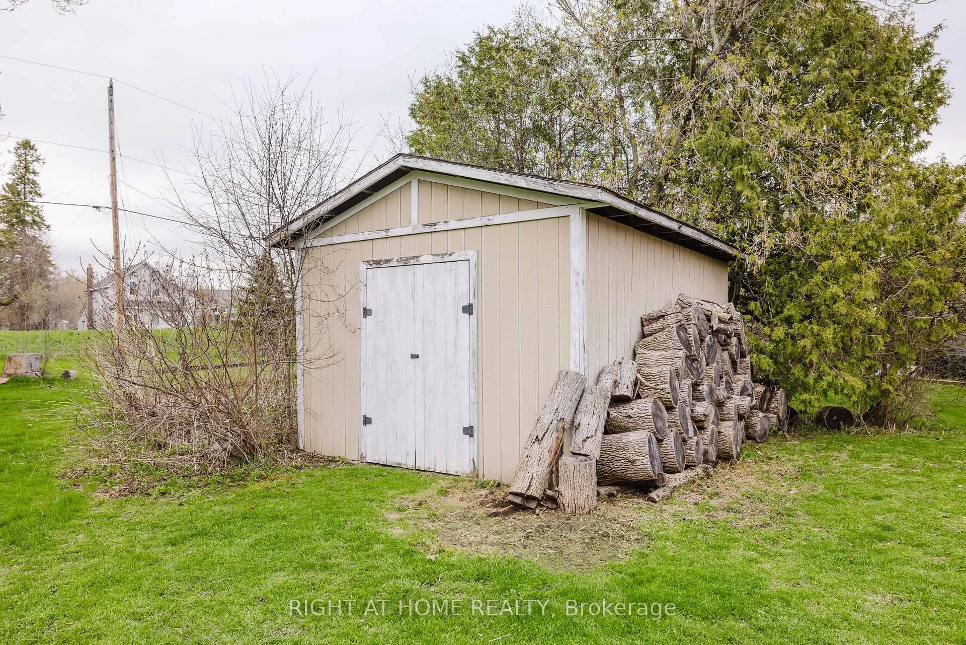 Photo 30 of 19 Old Mill Park, Belleville, Thurlow Ward — HOMEH