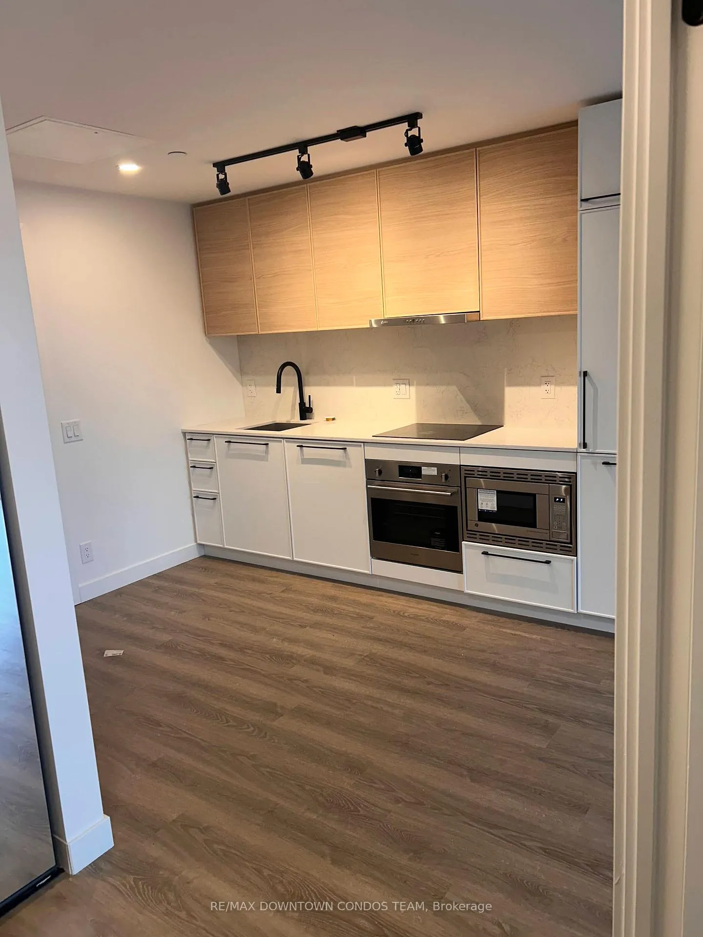 Photo 6 of Unit 1110, 1050 Eastern Avenue, Toronto, Greenwood-Coxwell — HOMEH