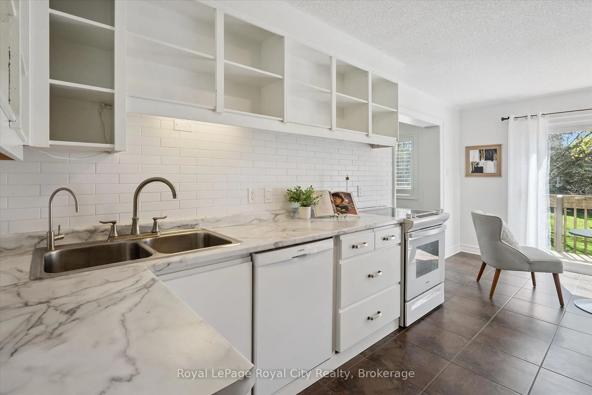 Photo 12 of Unit 21, 295 Water Street, Guelph, Dovercliffe Park/Old University — HOMEH