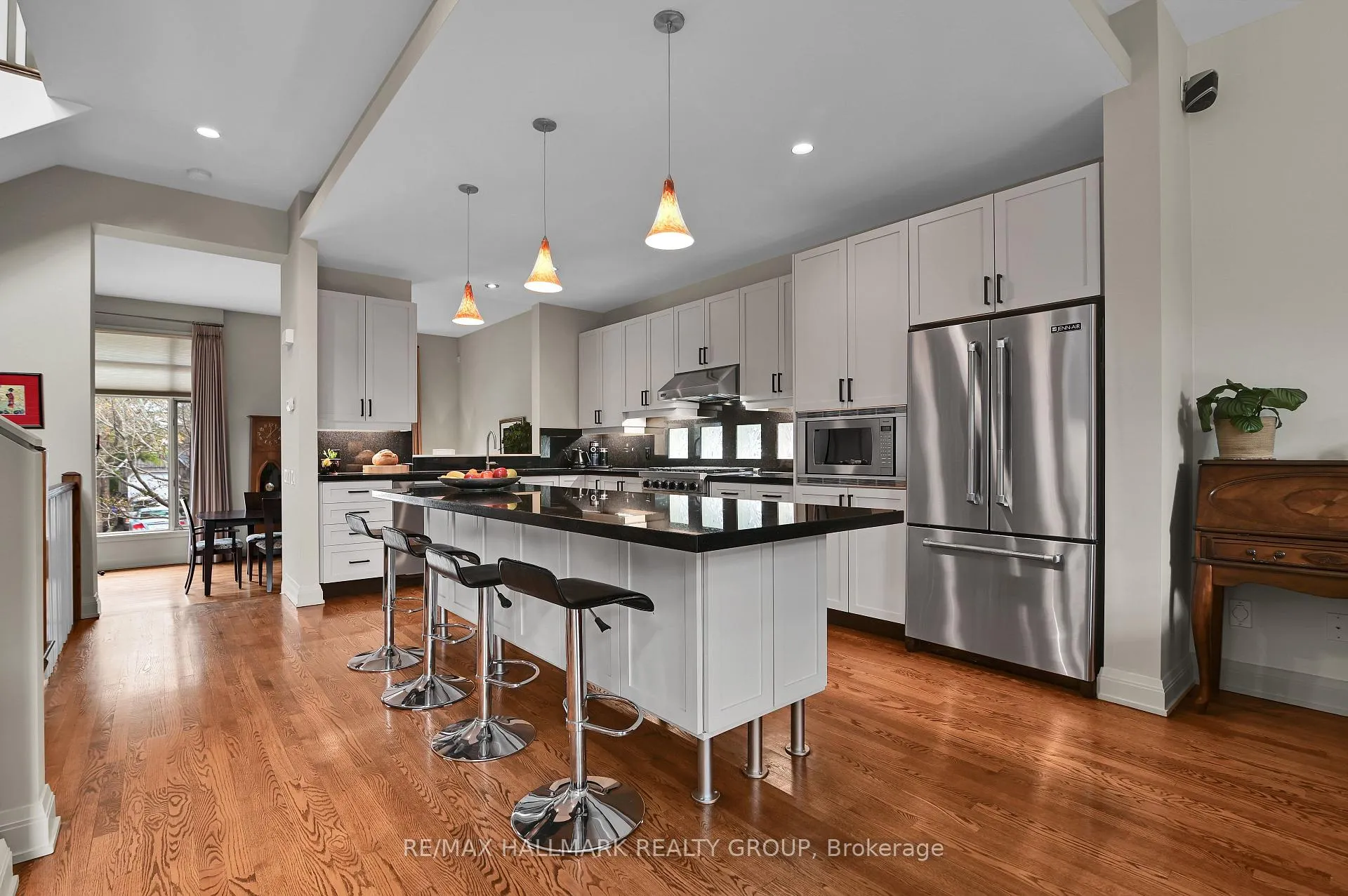 Photo 6 of 481 Melbourne Avenue, Ottawa, McKellar/Highland — HOMEH