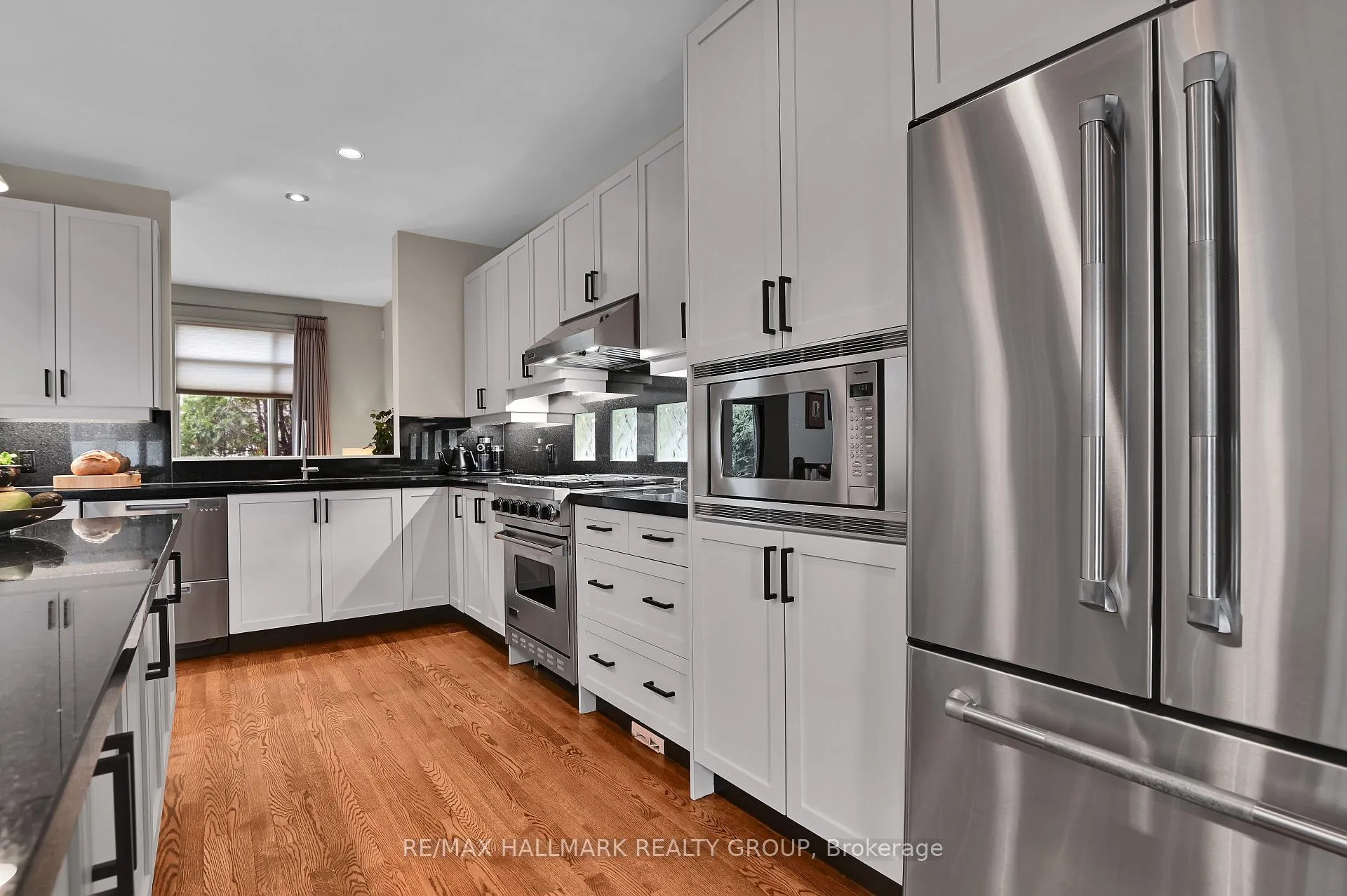 Photo 7 of 481 Melbourne Avenue, Ottawa, McKellar/Highland — HOMEH