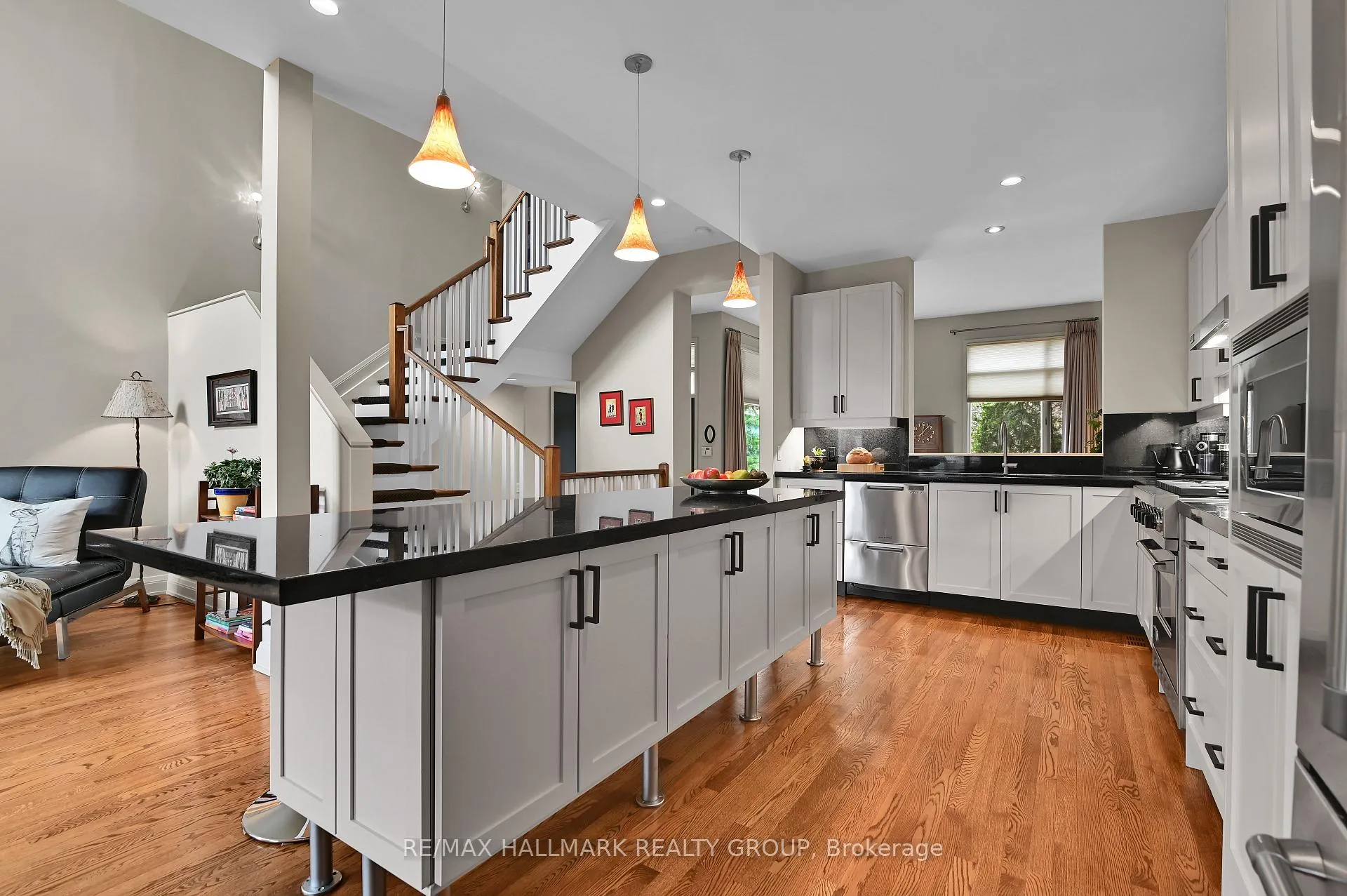 Photo 8 of 481 Melbourne Avenue, Ottawa, McKellar/Highland — HOMEH