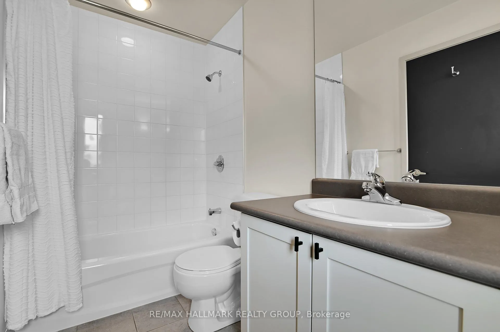 Photo 22 of 481 Melbourne Avenue, Ottawa, McKellar/Highland — HOMEH