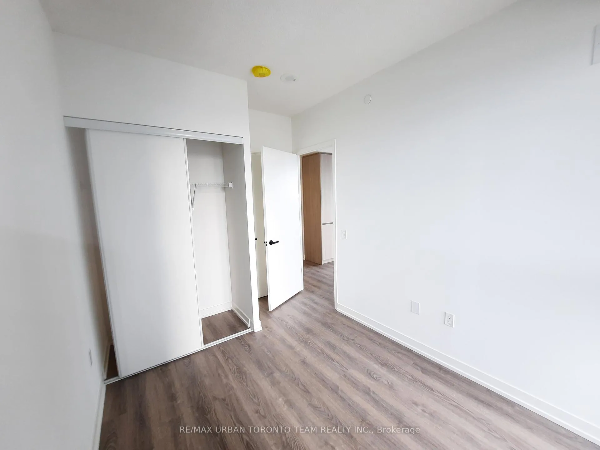 Photo 13 of Unit 1009, 8 Interchange Way, Vaughan, Vaughan Corporate Centre — HOMEH
