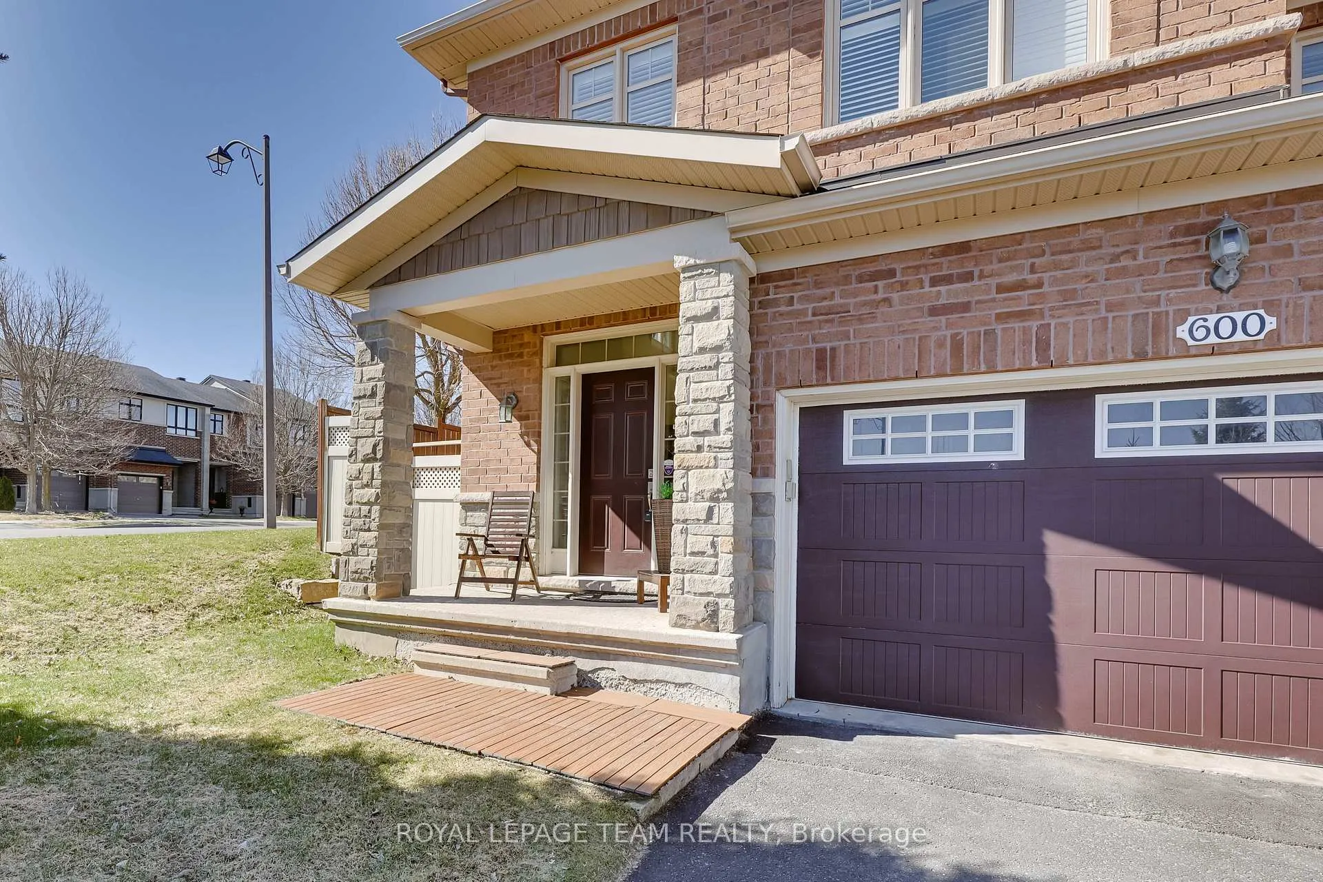 Photo 3 of 600 Miro Way, Ottawa, Kanata - Kanata Lakes/Heritage Hills — HOMEH