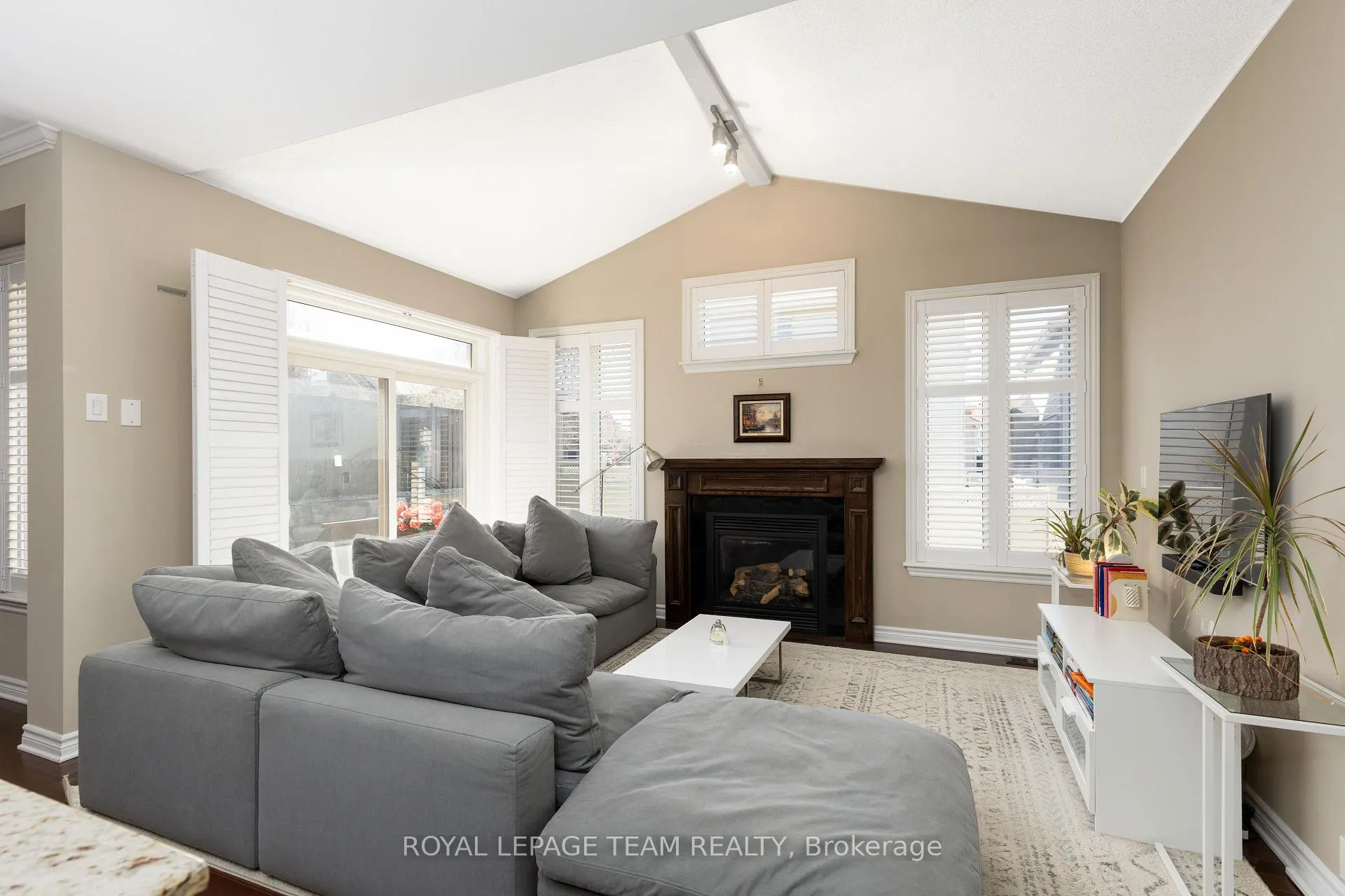 Photo 18 of 600 Miro Way, Ottawa, Kanata - Kanata Lakes/Heritage Hills — HOMEH