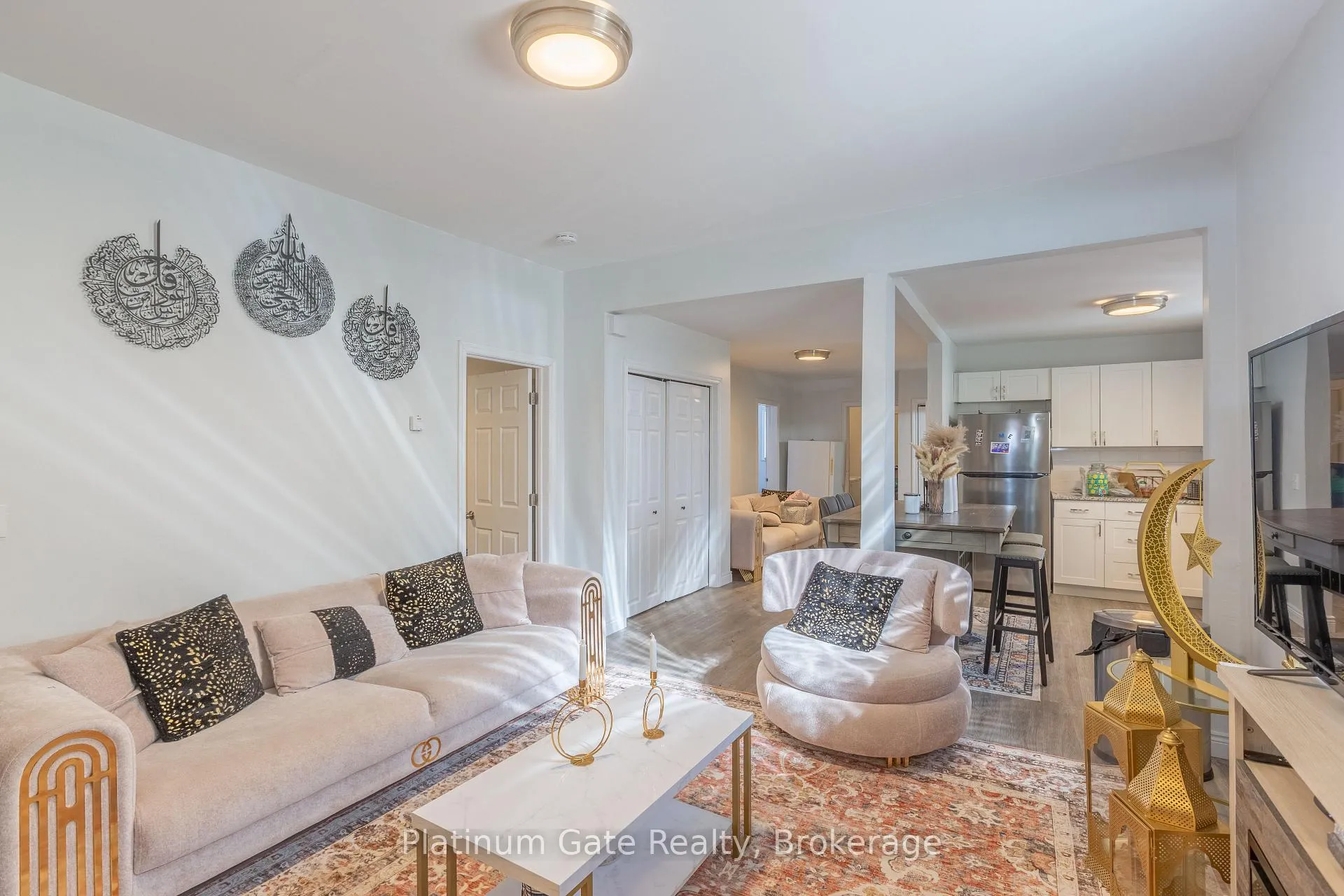 Photo 7 of 1040 Gladstone Avenue, Windsor — HOMEH