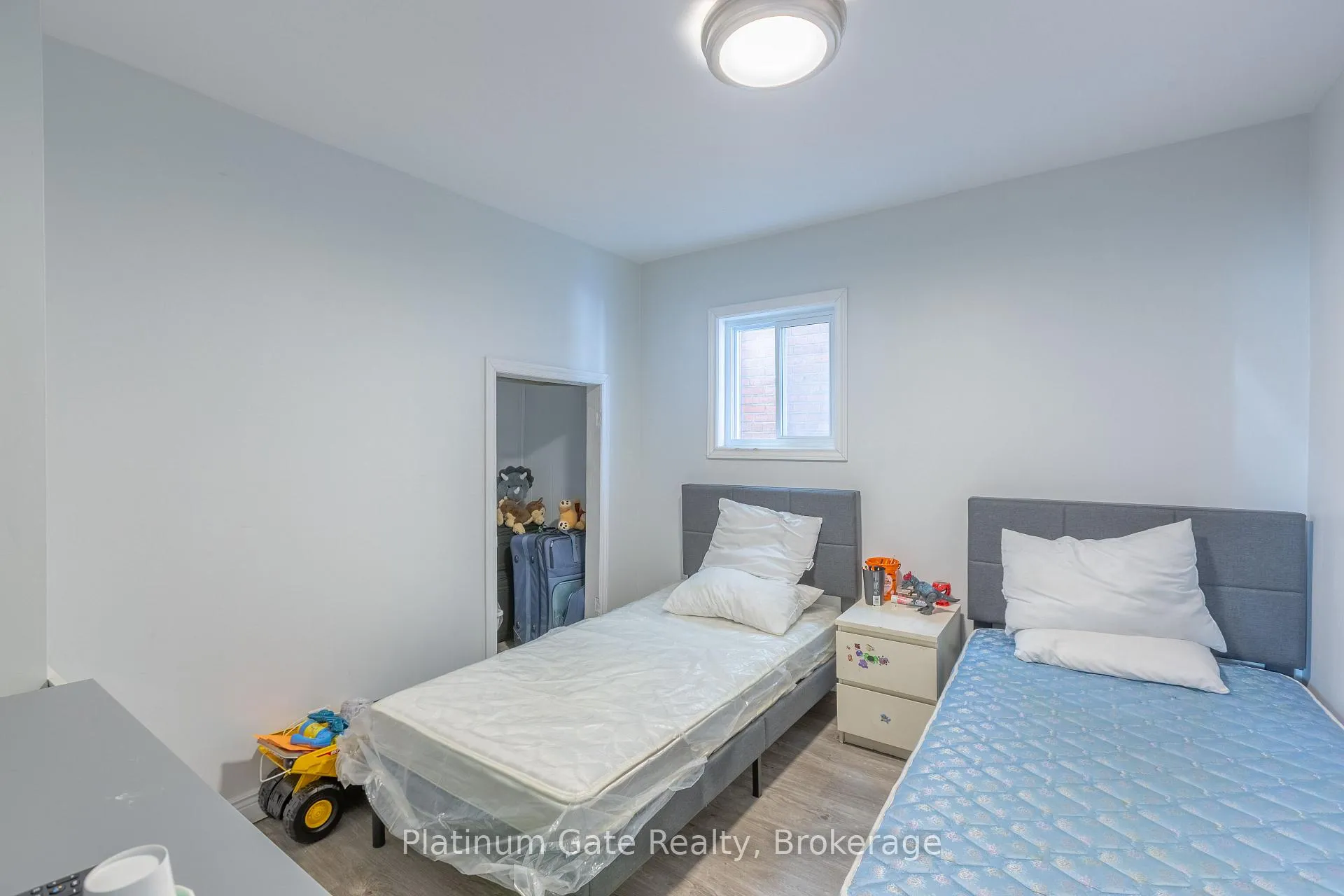 Photo 18 of 1040 Gladstone Avenue, Windsor — HOMEH