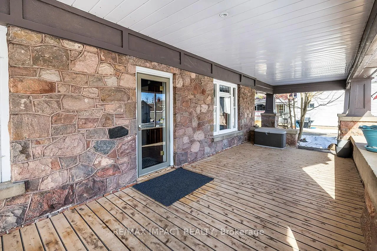 Photo 21 of 342 Metcalf Street, Tweed, Tweed (Village) — HOMEH