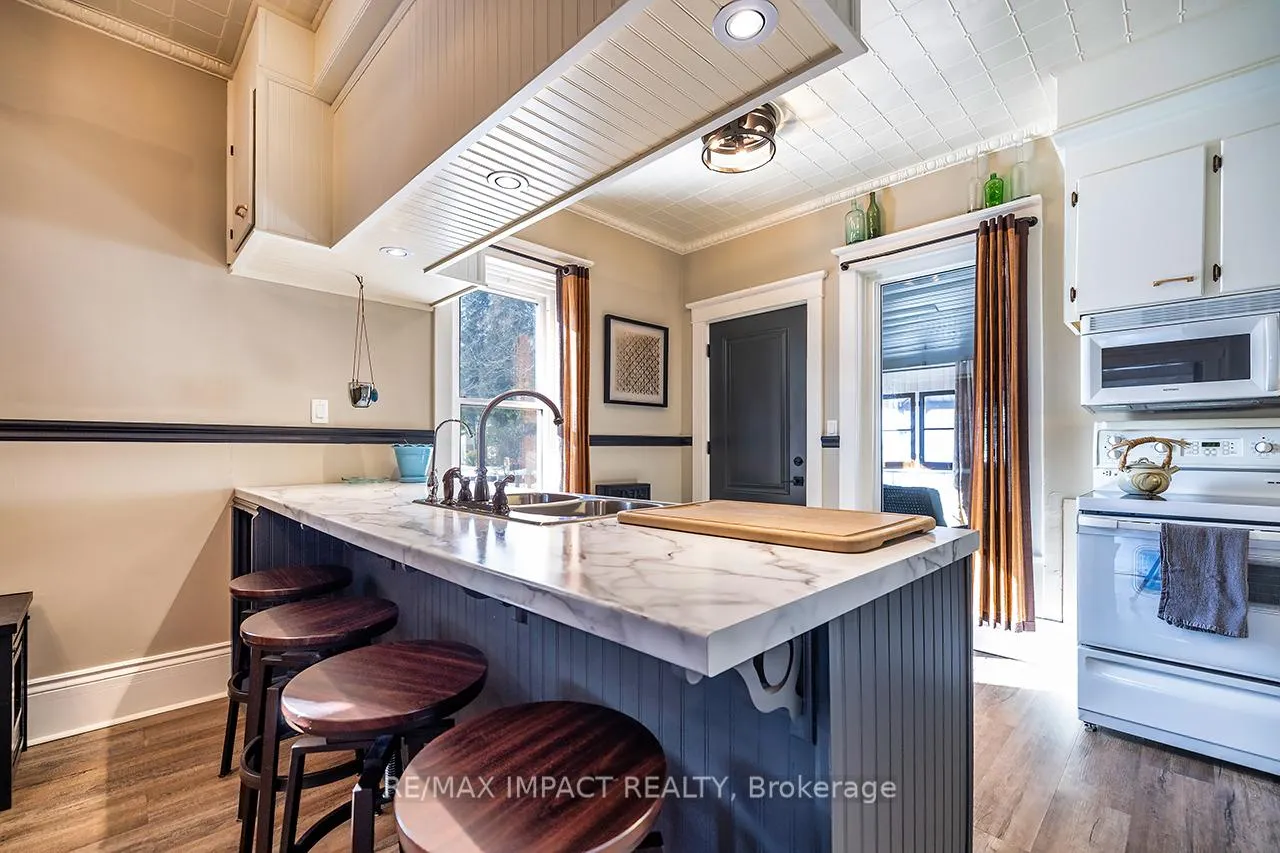 Photo 7 of 342 Metcalf Street, Tweed, Tweed (Village) — HOMEH