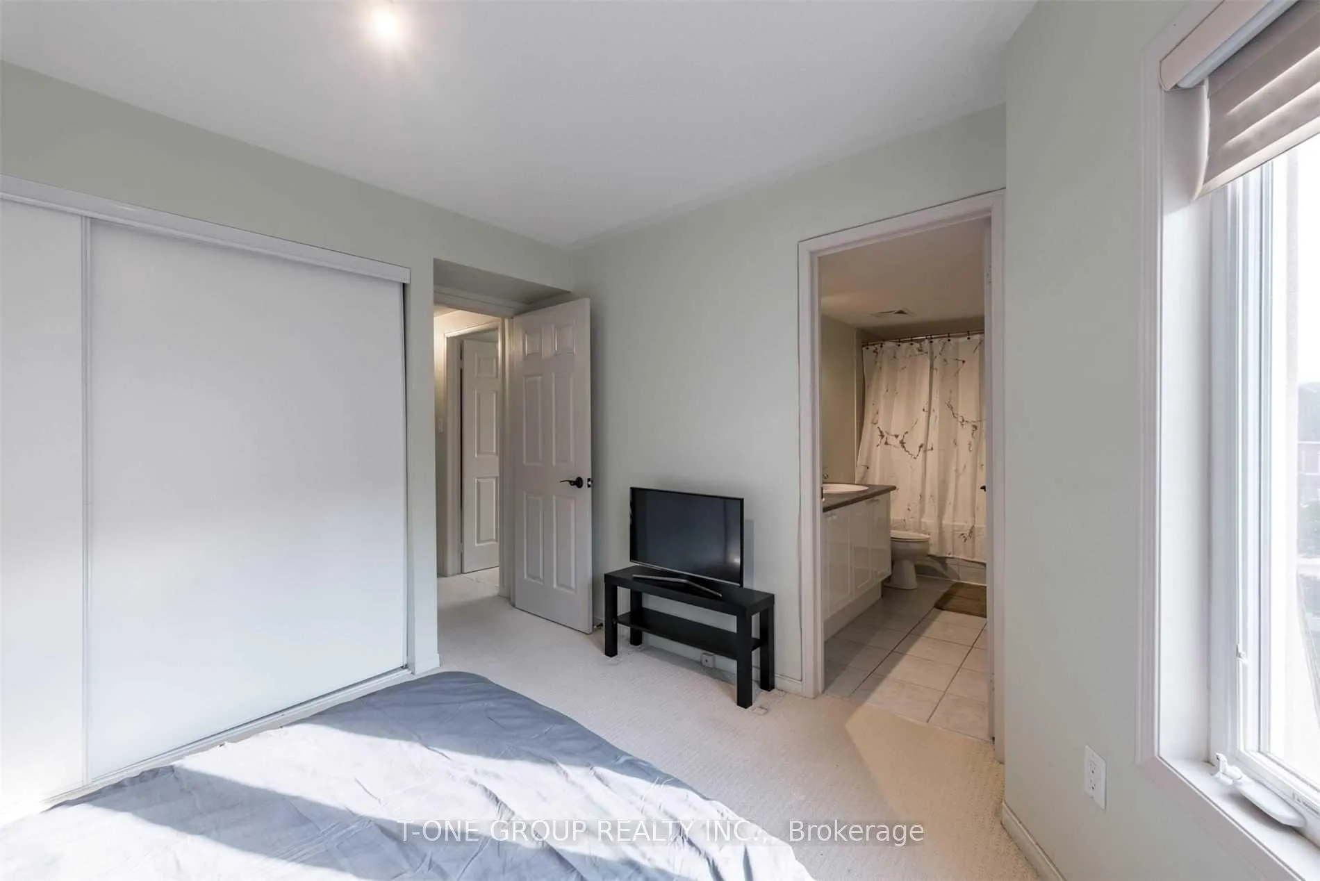 Photo 5 of Unit Th 266, 316 John Street, Markham, Aileen-Willowbrook — HOMEH