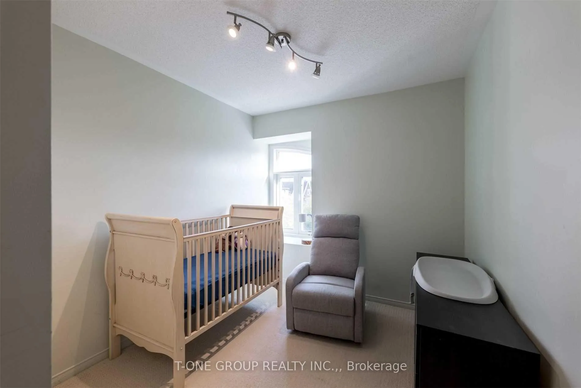 Photo 7 of Unit Th 266, 316 John Street, Markham, Aileen-Willowbrook — HOMEH