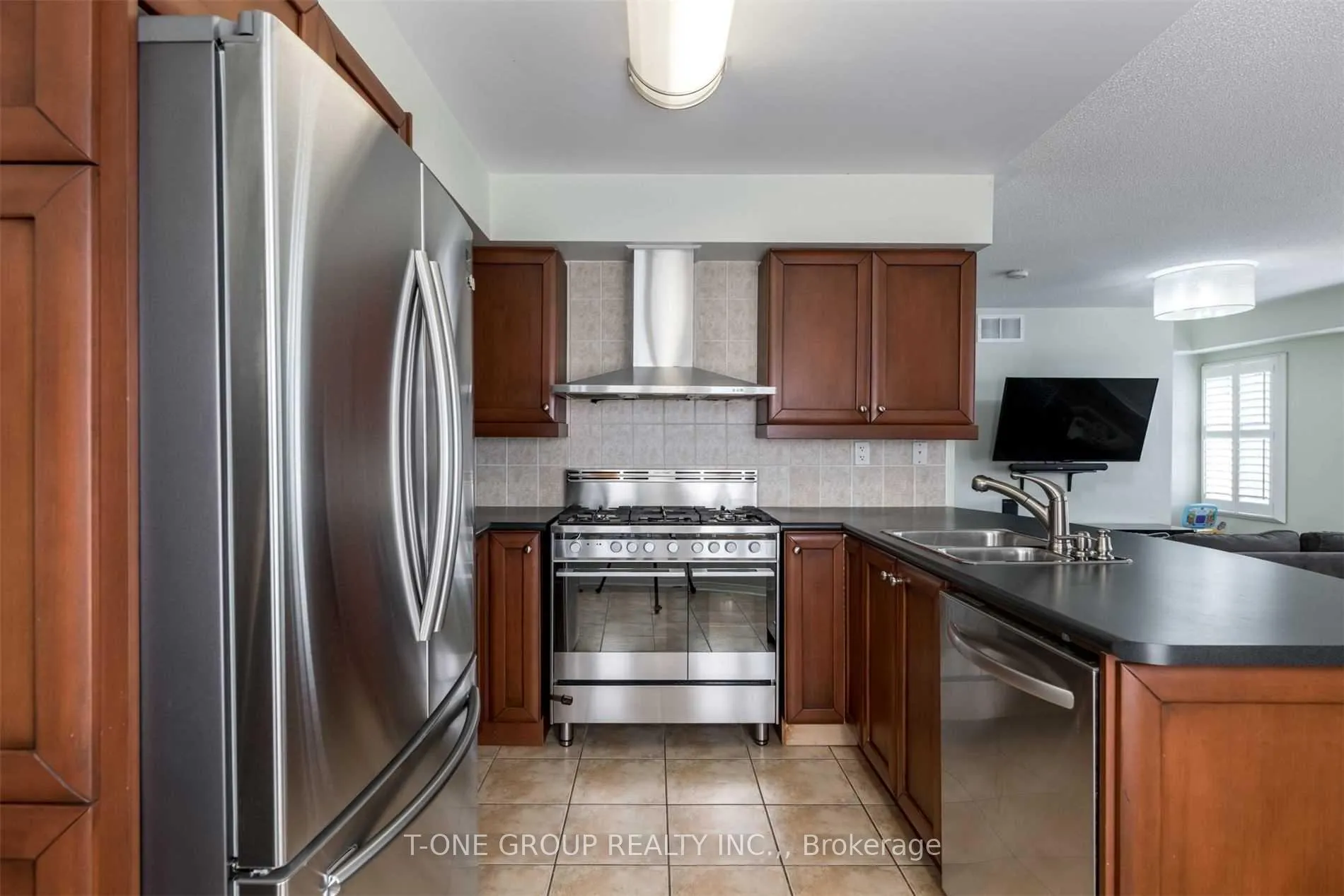 Photo 10 of Unit Th 266, 316 John Street, Markham, Aileen-Willowbrook — HOMEH
