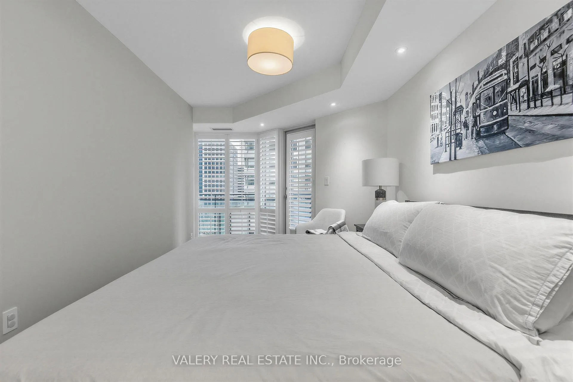 Photo 10 of Unit 1009, 300 Bloor Street E, Toronto, Rosedale-Moore Park — HOMEH