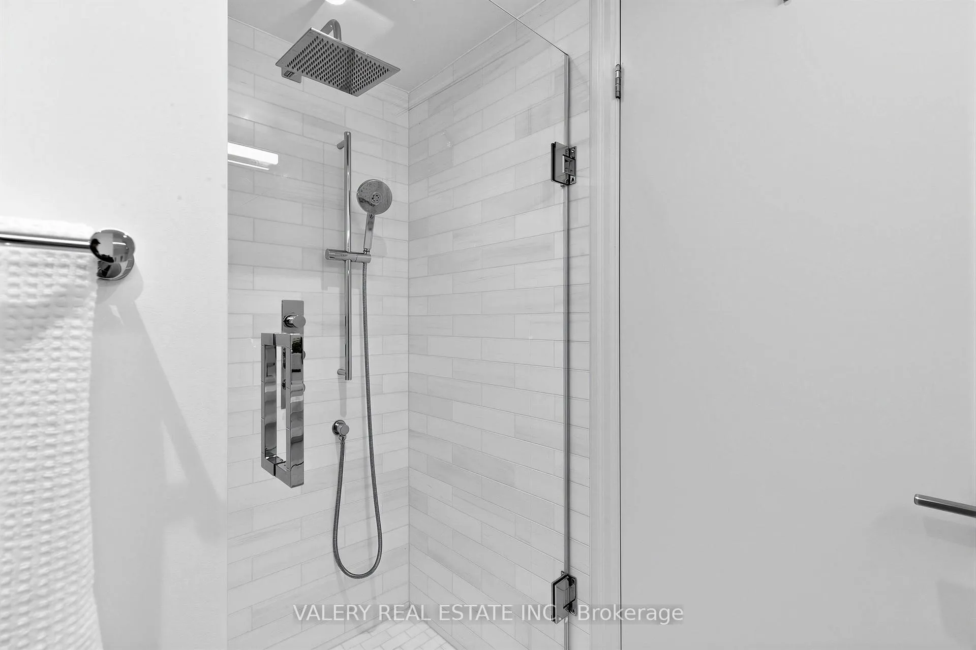 Photo 17 of Unit 1009, 300 Bloor Street E, Toronto, Rosedale-Moore Park — HOMEH