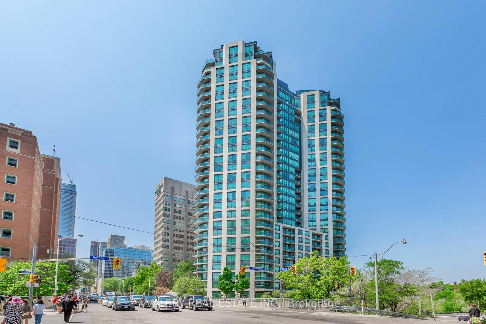 Photo 31 of Unit 1009, 300 Bloor Street E, Toronto, Rosedale-Moore Park — HOMEH