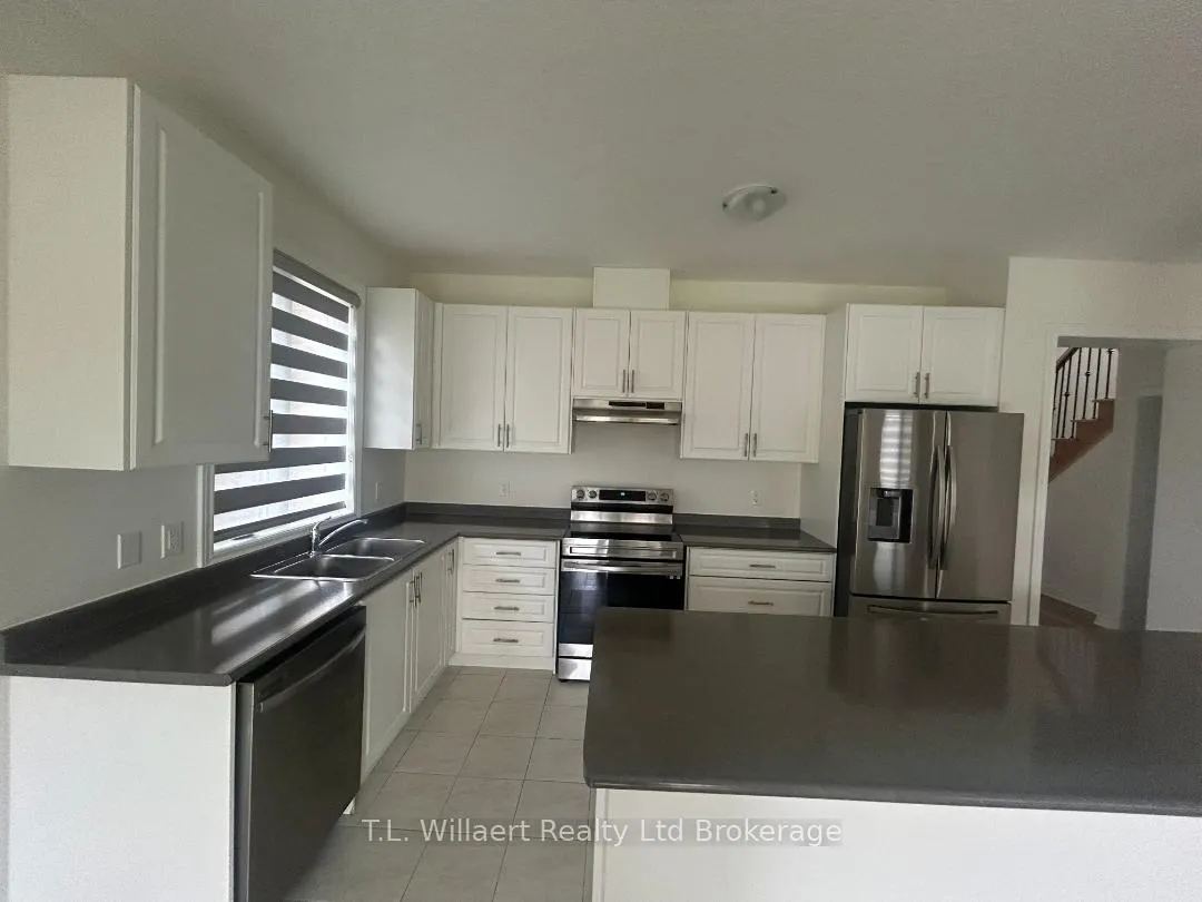 Photo 4 of 58 Seaton Crescent, Tillsonburg — HOMEH