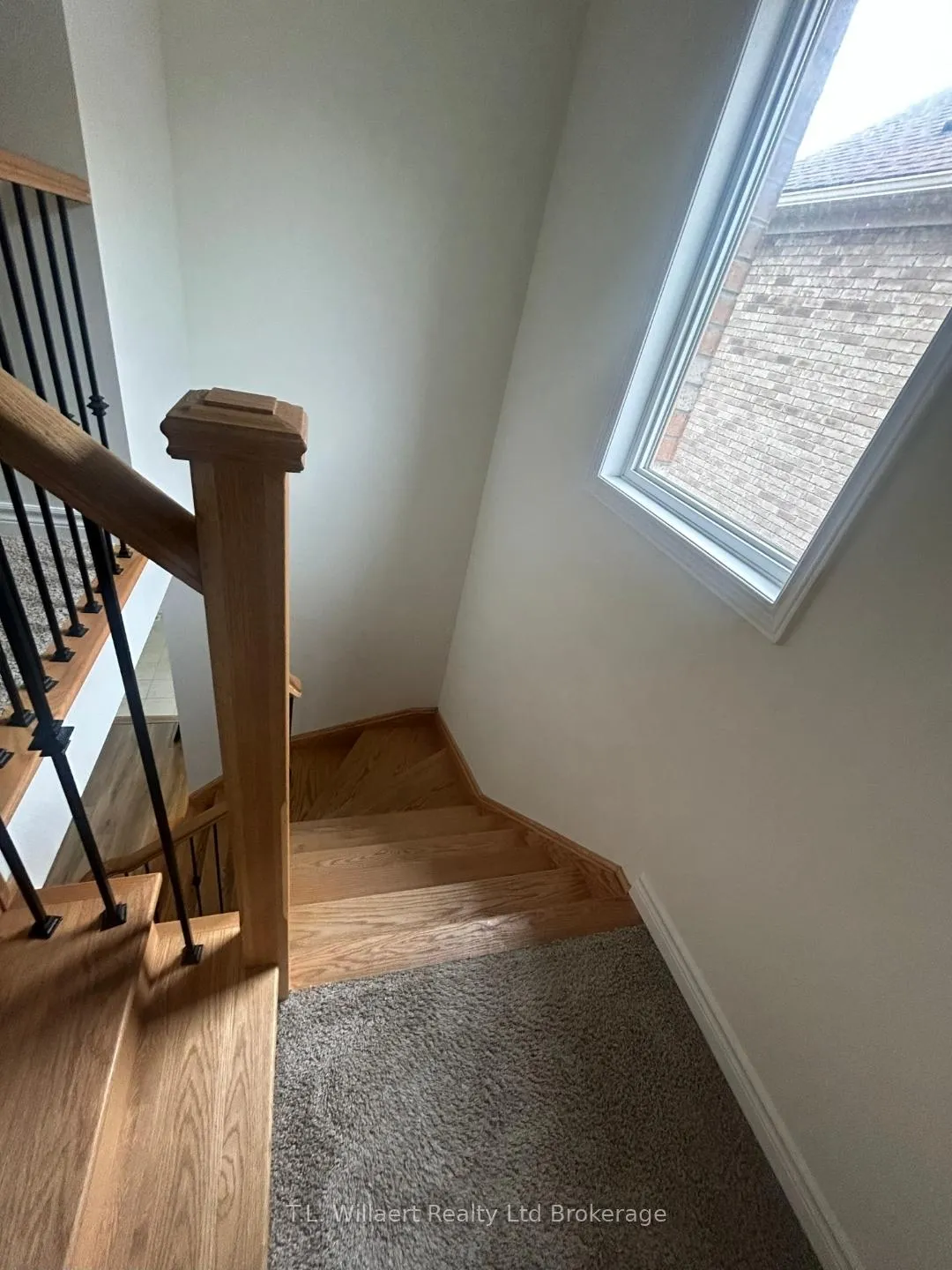 Photo 7 of 58 Seaton Crescent, Tillsonburg — HOMEH