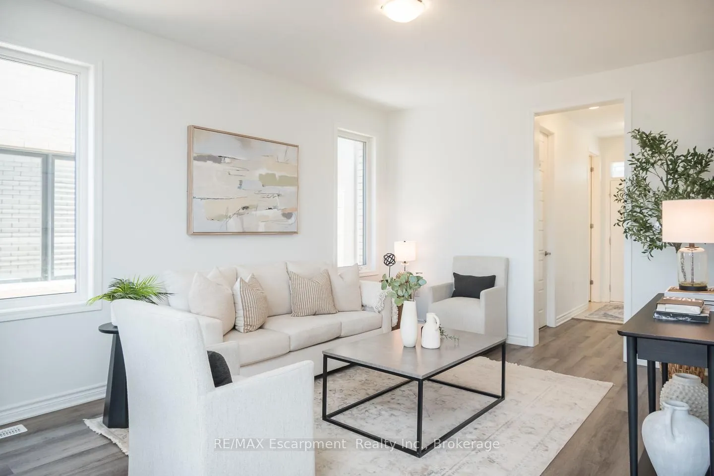 Photo 7 of 483 Gordon Krantz Avenue, Milton, Walker — HOMEH