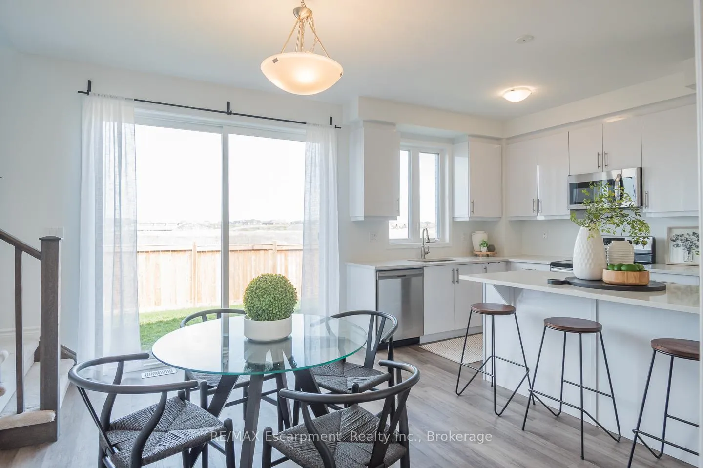 Photo 13 of 483 Gordon Krantz Avenue, Milton, Walker — HOMEH