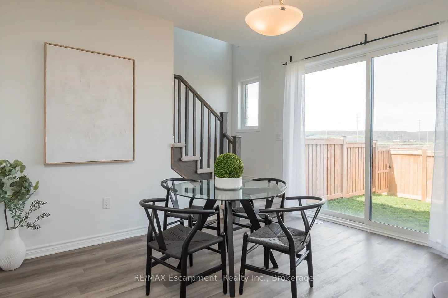 Photo 14 of 483 Gordon Krantz Avenue, Milton, Walker — HOMEH