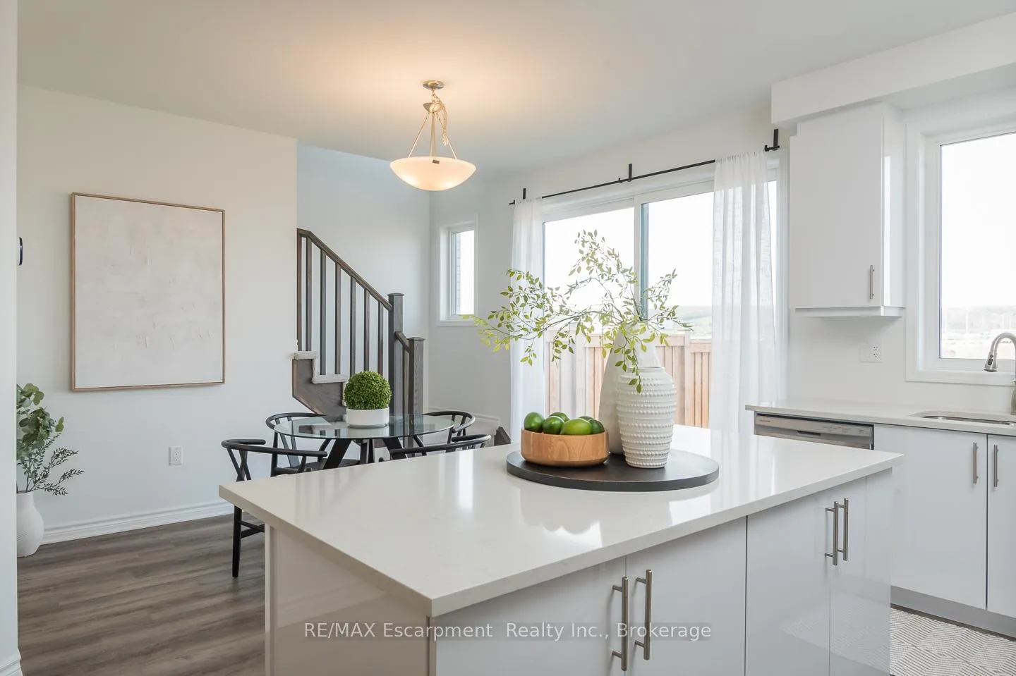 Photo 16 of 483 Gordon Krantz Avenue, Milton, Walker — HOMEH