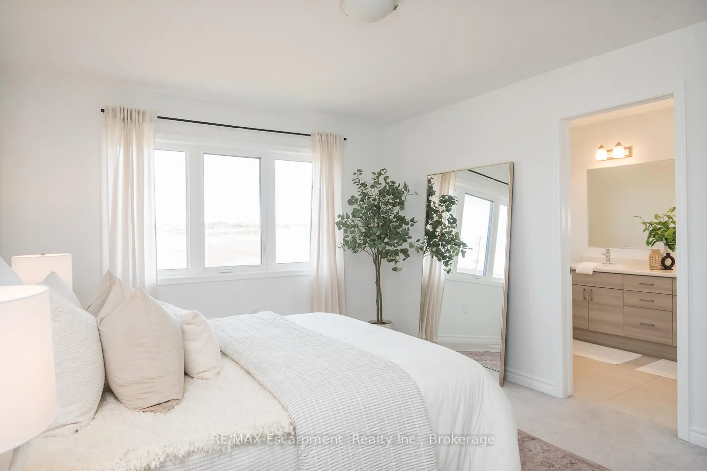 Photo 31 of 483 Gordon Krantz Avenue, Milton, Walker — HOMEH