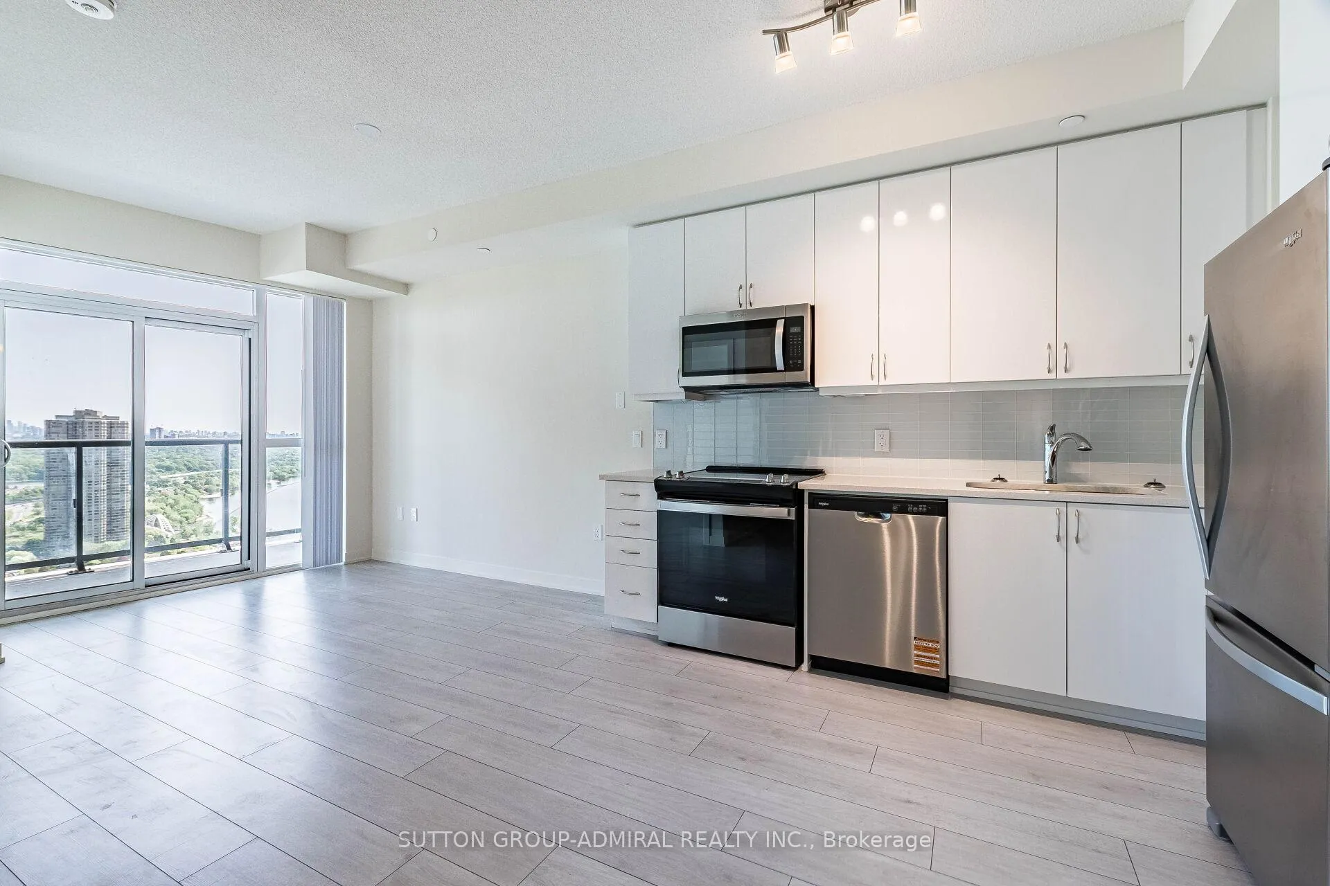 Photo 6 of Unit 4112, 38 Annie Craig Drive, Etobicoke, Mimico — HOMEH